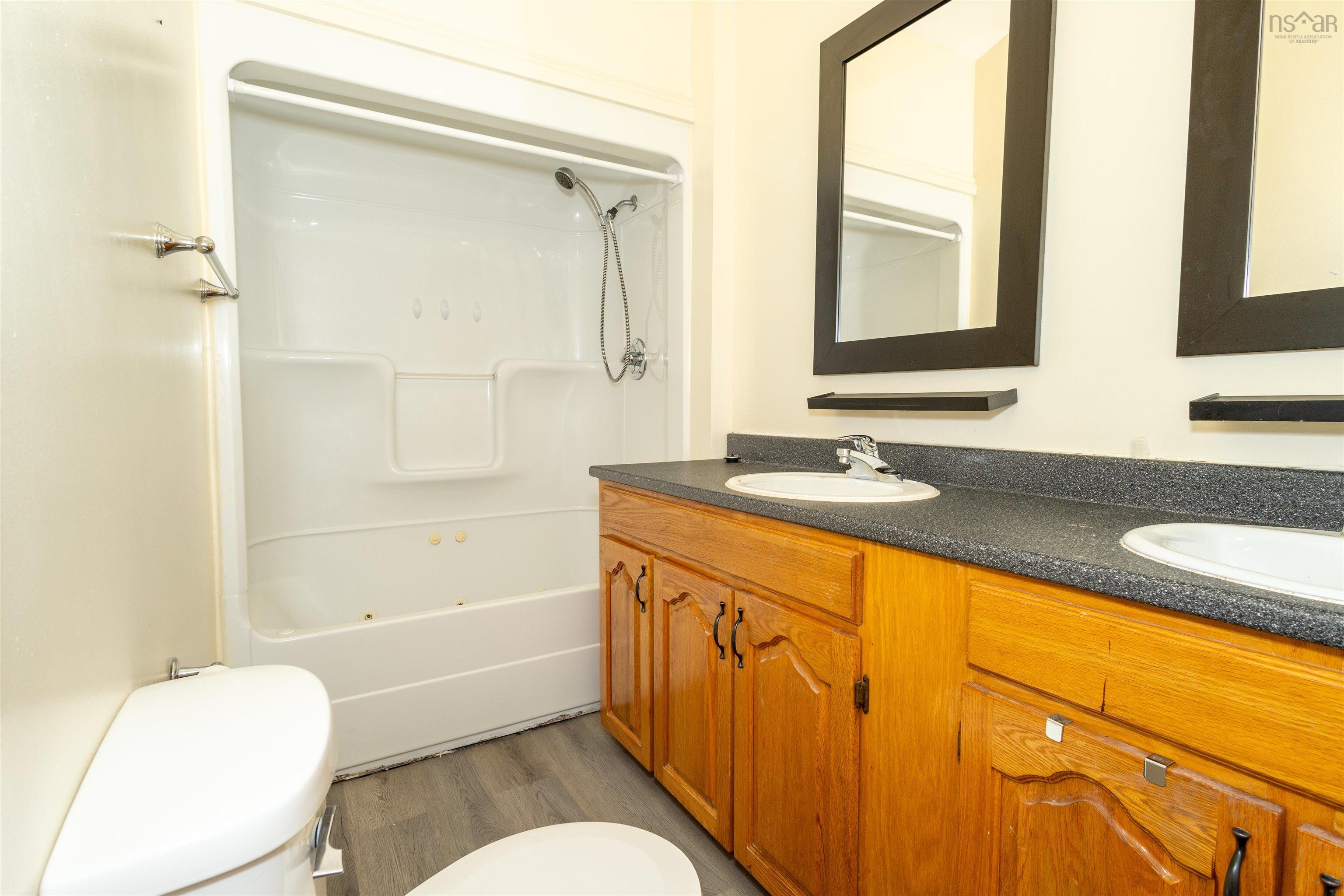 $275,000.00: 4 Emery Lane, Glace Bay