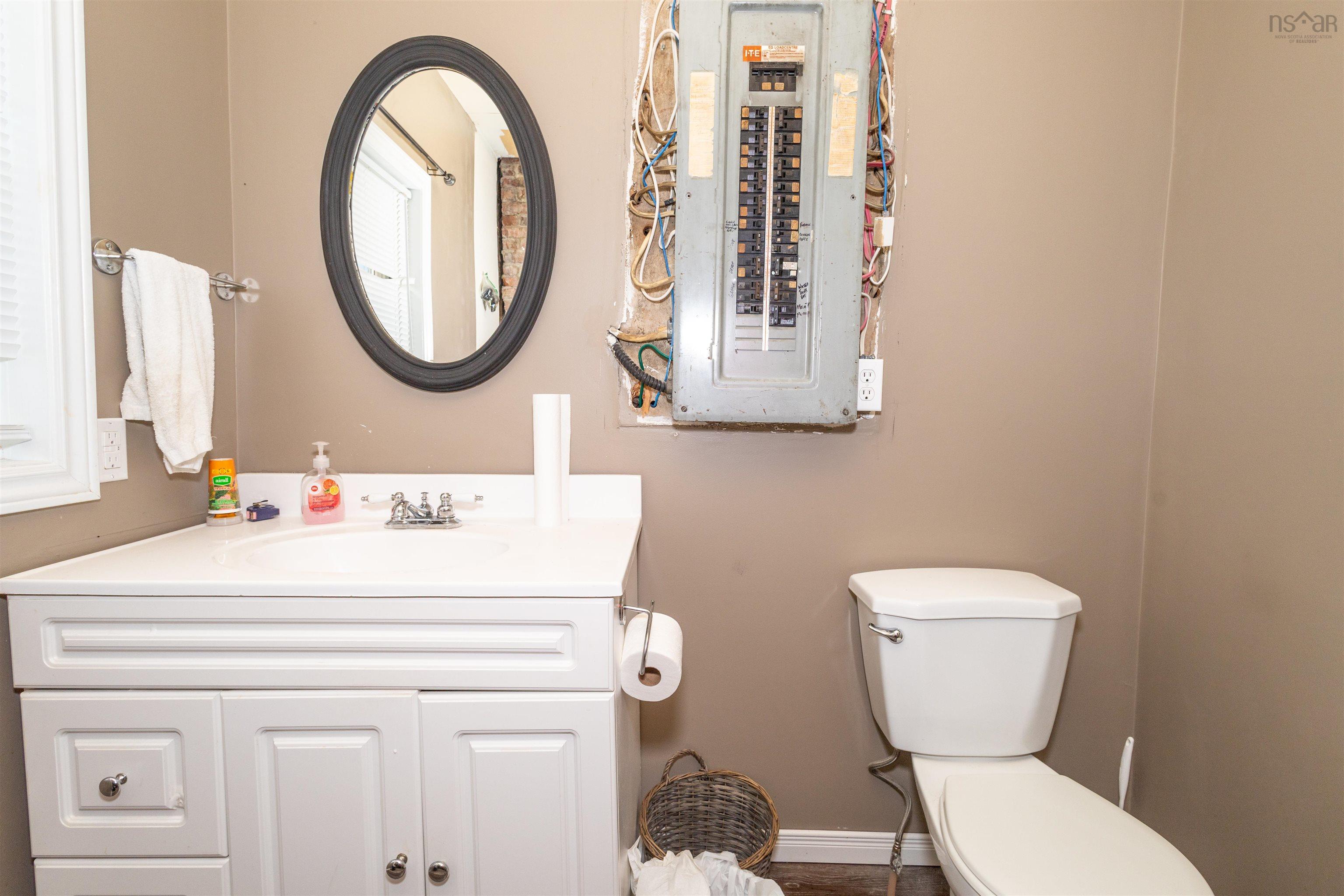 $275,000.00: 4 Emery Lane, Glace Bay