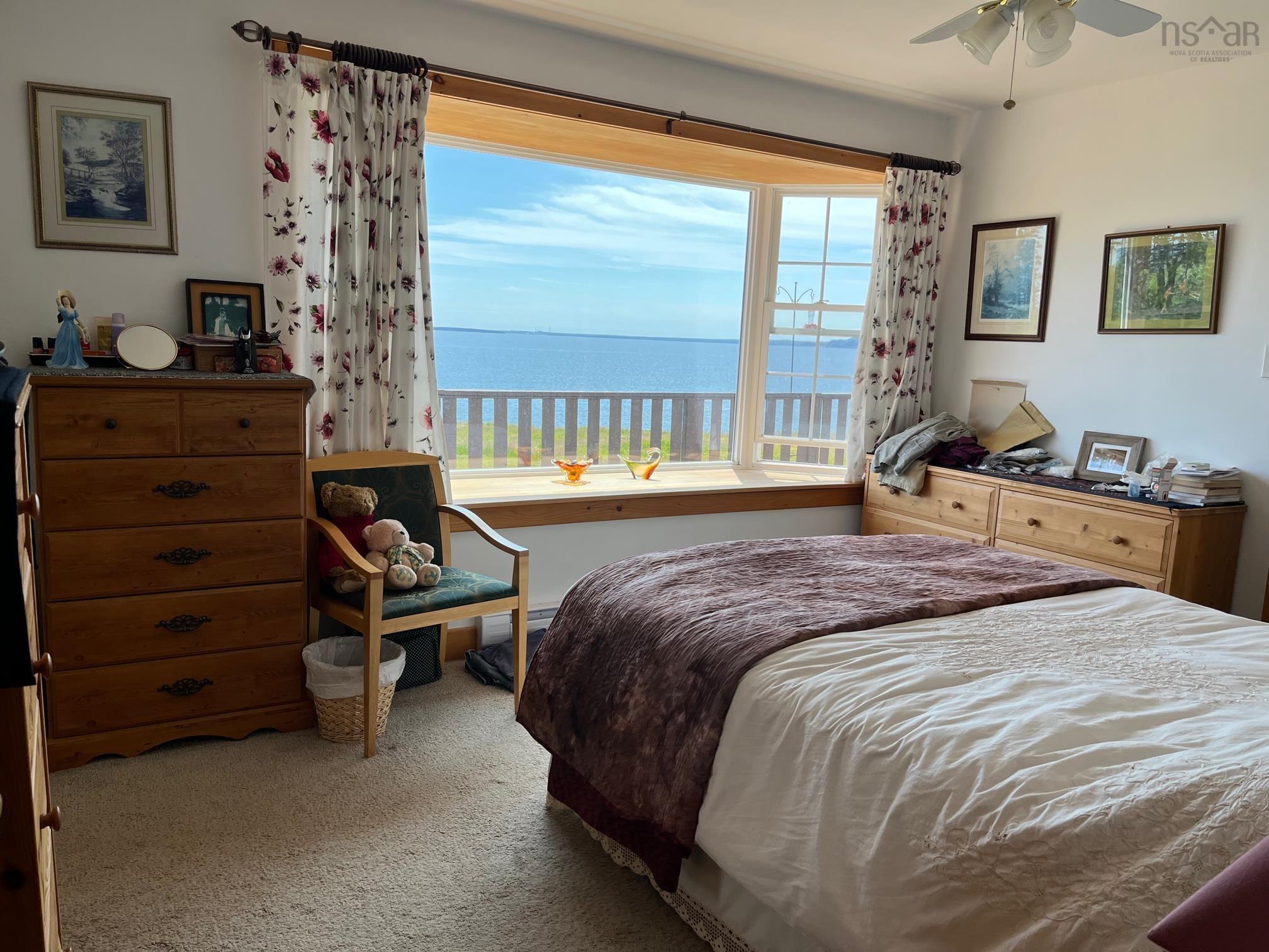 $750,000.00: 45143 Cabot Trail, North Shore