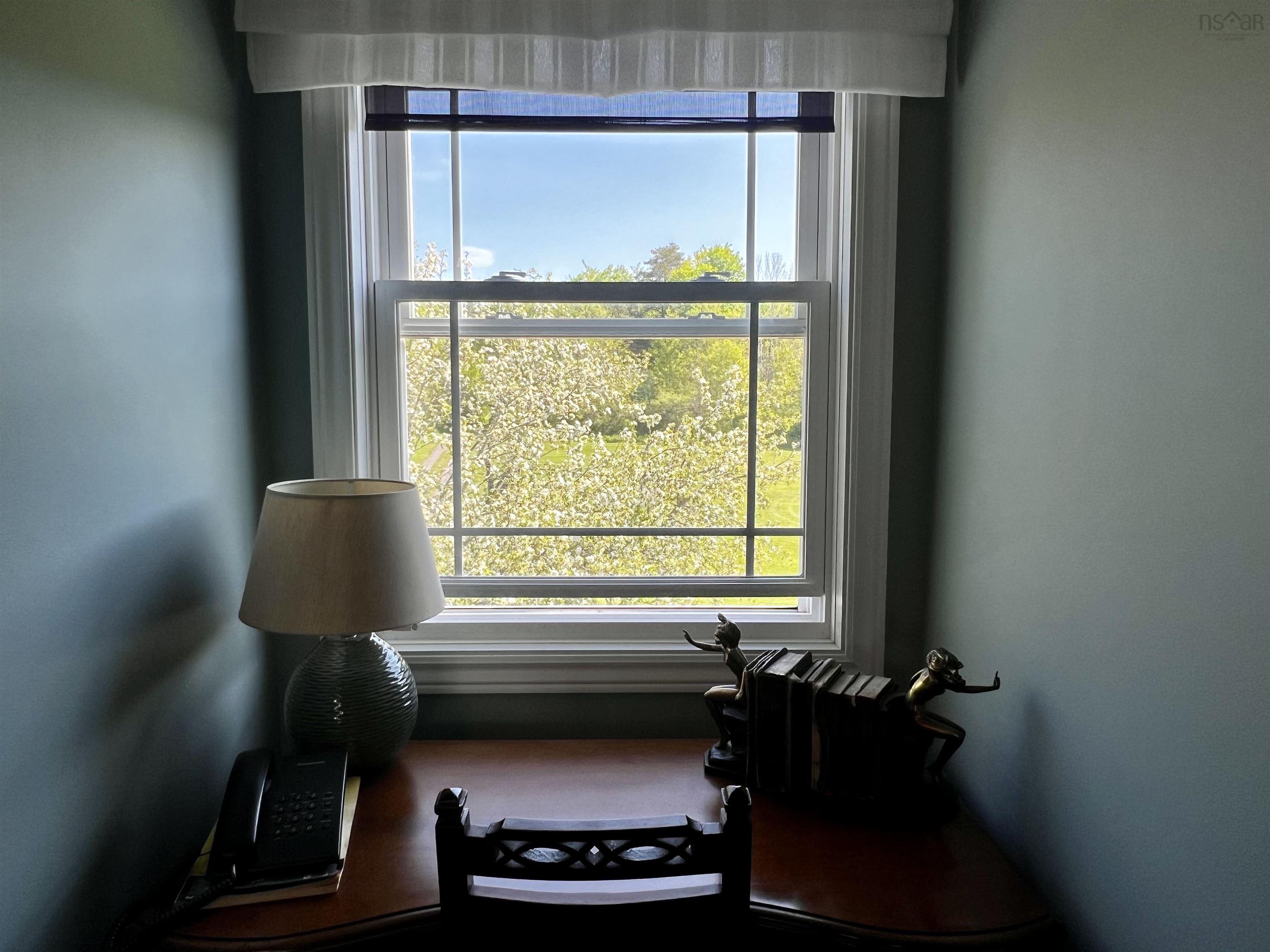 $695,000.00: 951 East River East Side Road, Glencoe