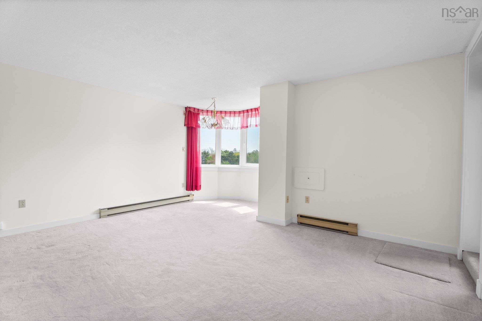 $324,900.00: 612 45 Vimy Avenue, Halifax