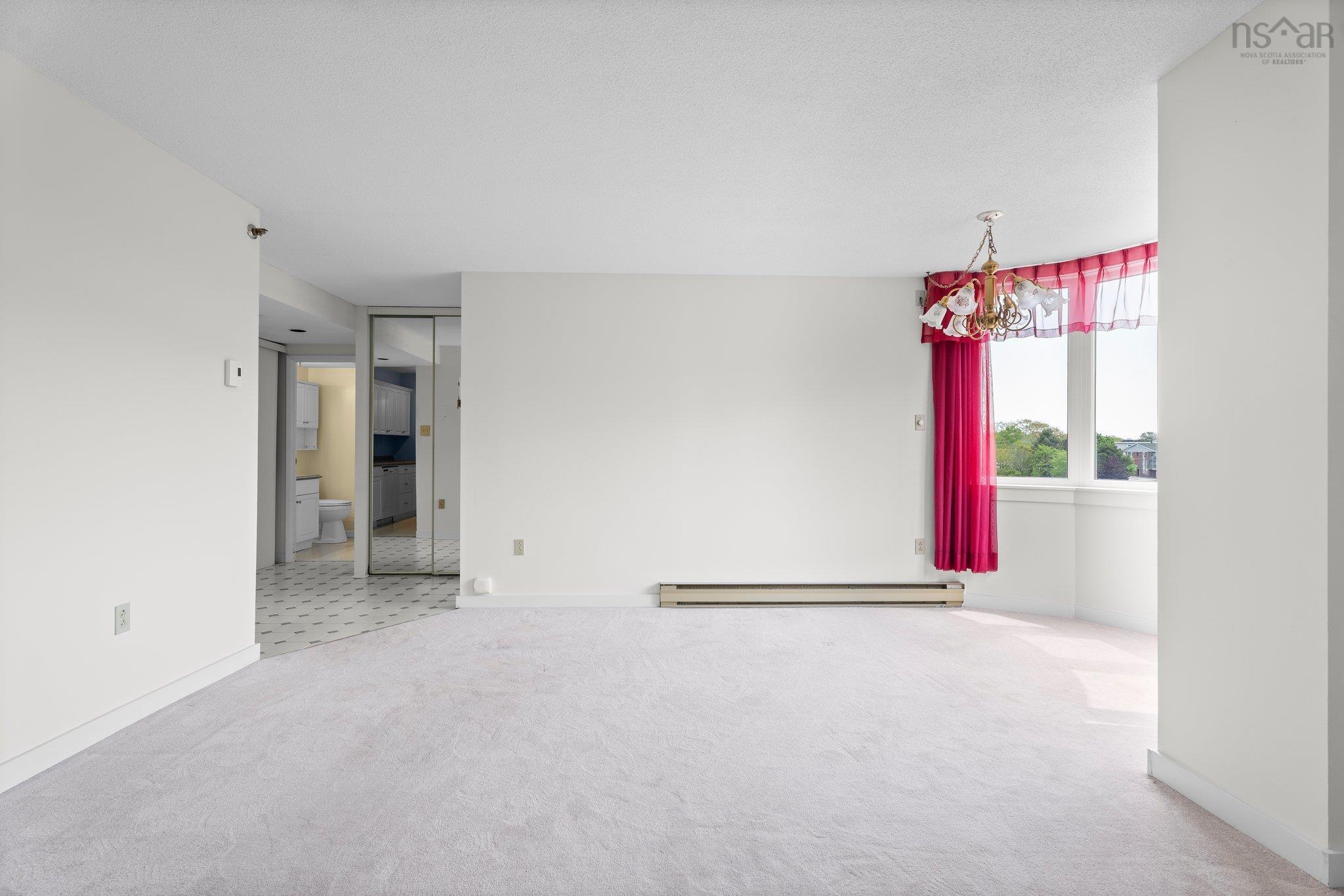 $324,900.00: 612 45 Vimy Avenue, Halifax