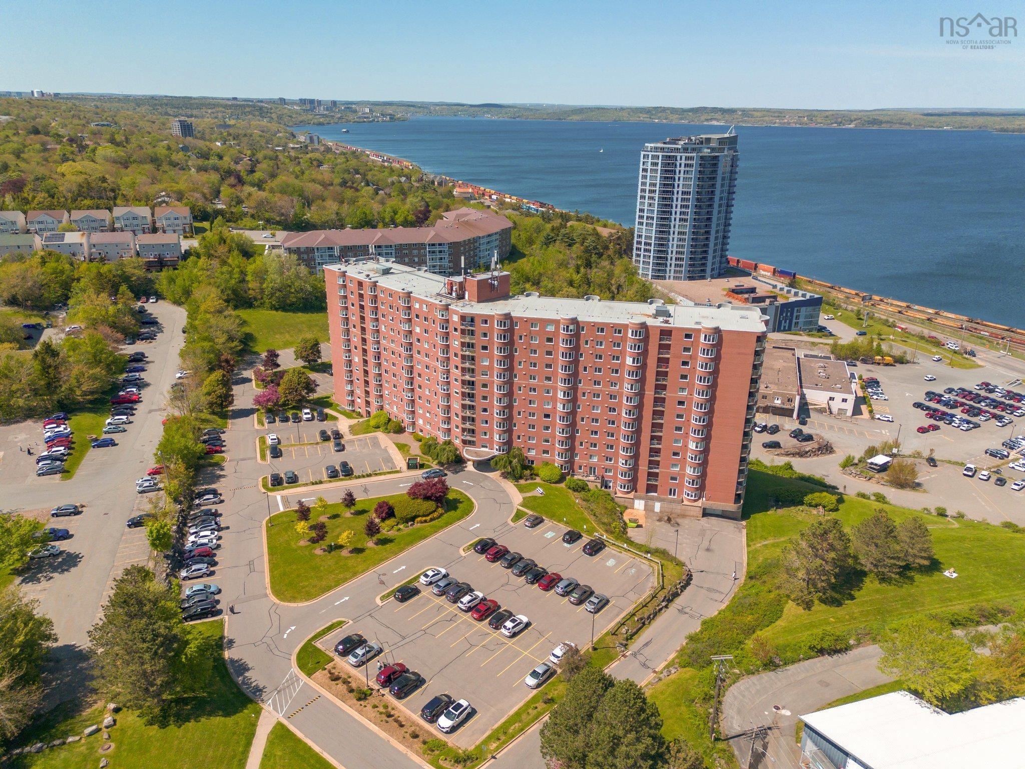 $324,900.00: 612 45 Vimy Avenue, Halifax