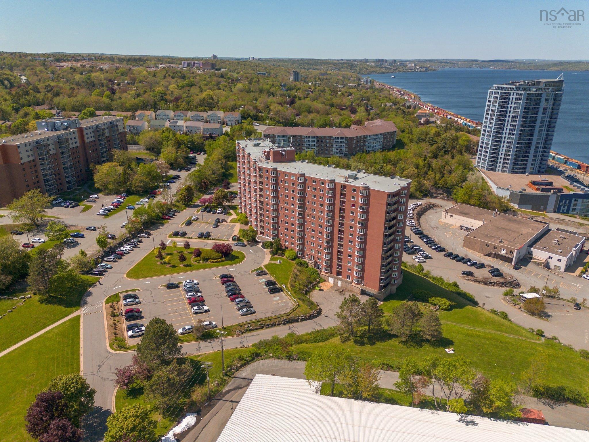 $324,900.00: 612 45 Vimy Avenue, Halifax