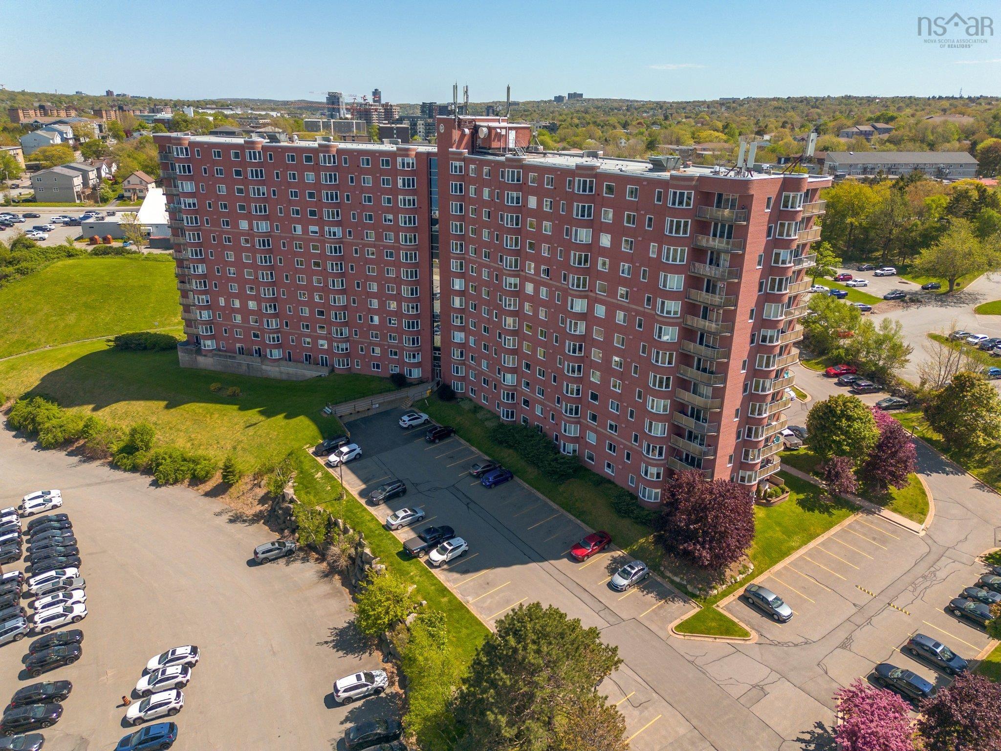 $324,900.00: 612 45 Vimy Avenue, Halifax