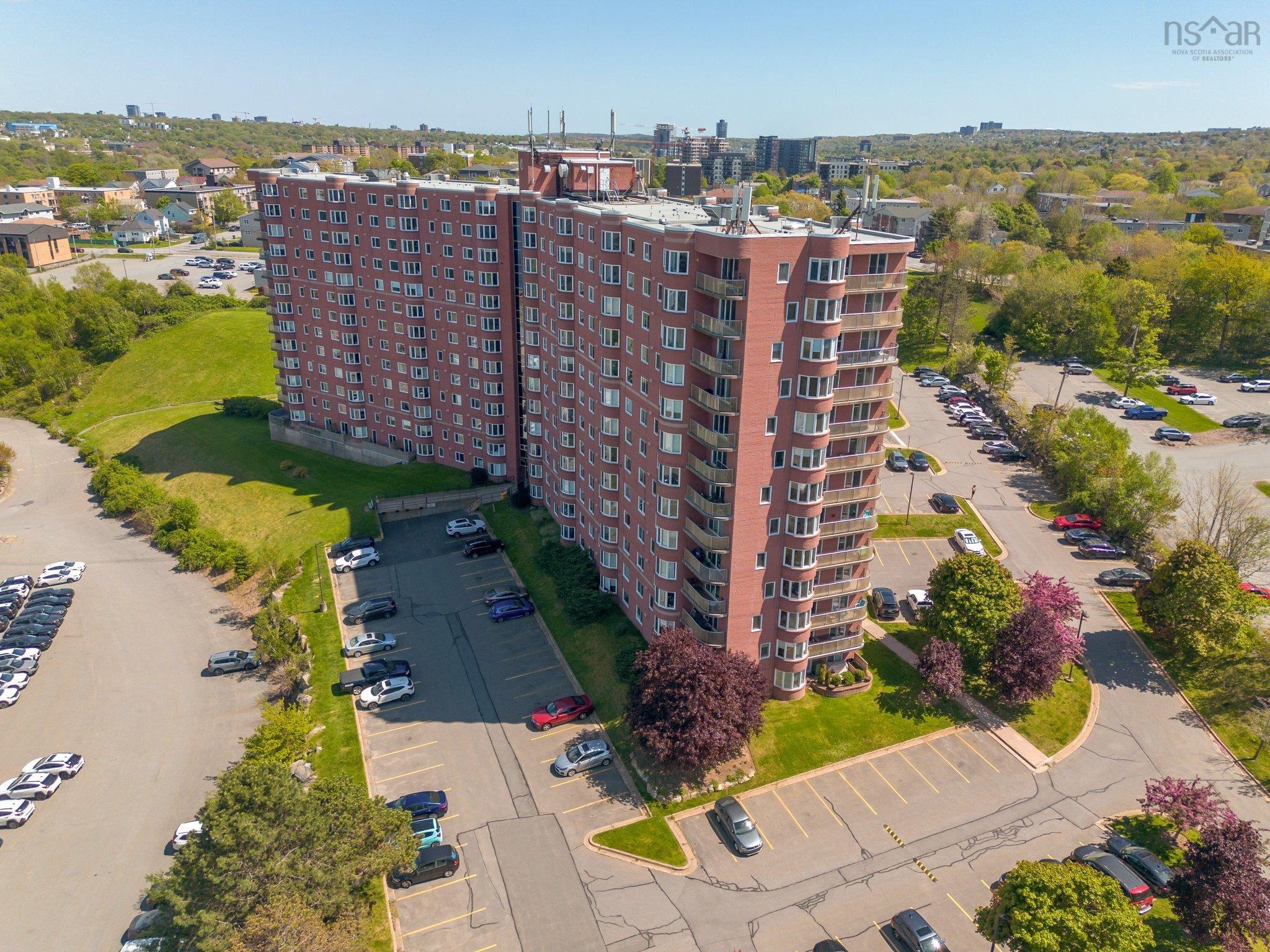 $324,900.00: 612 45 Vimy Avenue, Halifax