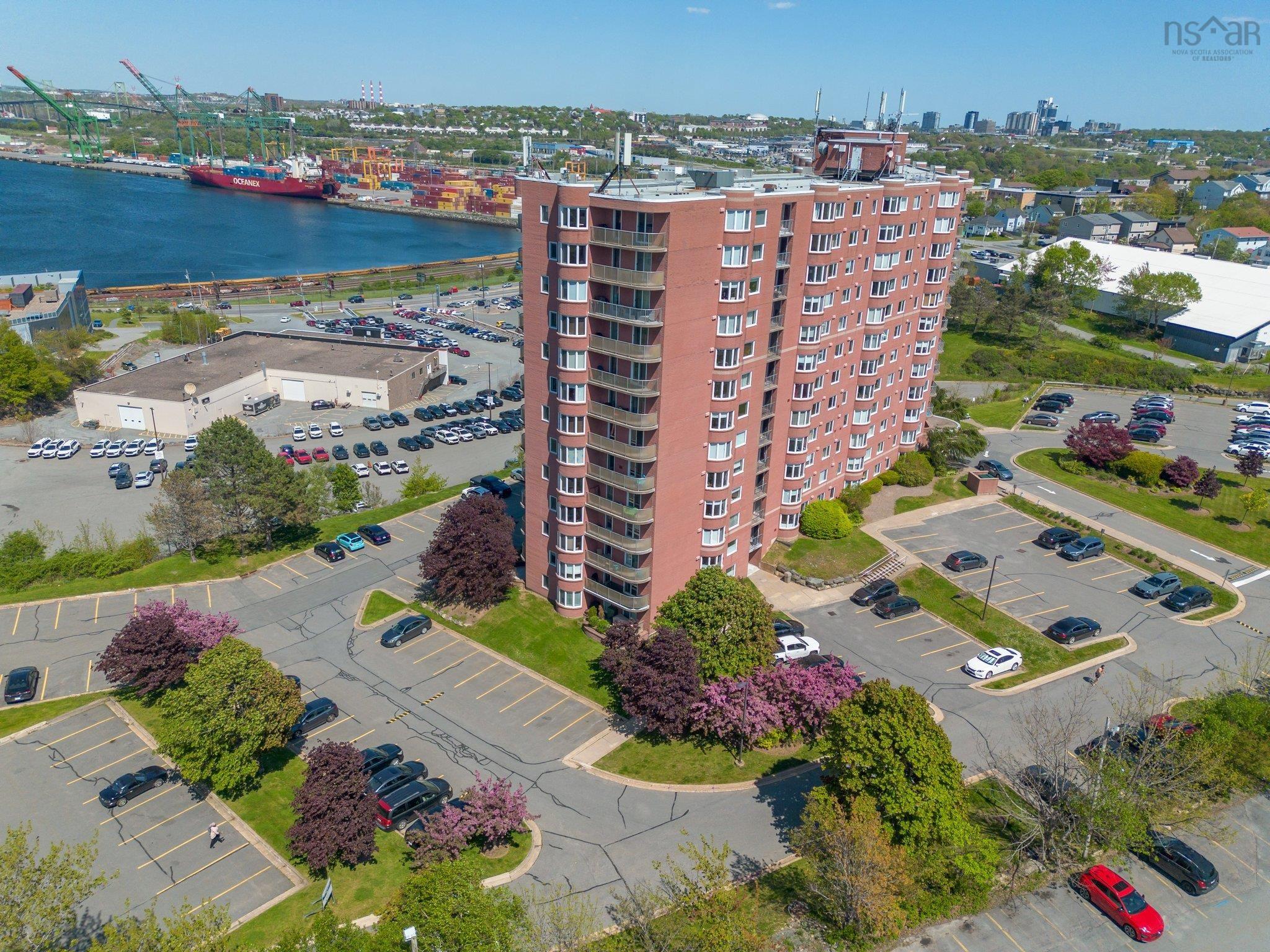 $324,900.00: 612 45 Vimy Avenue, Halifax