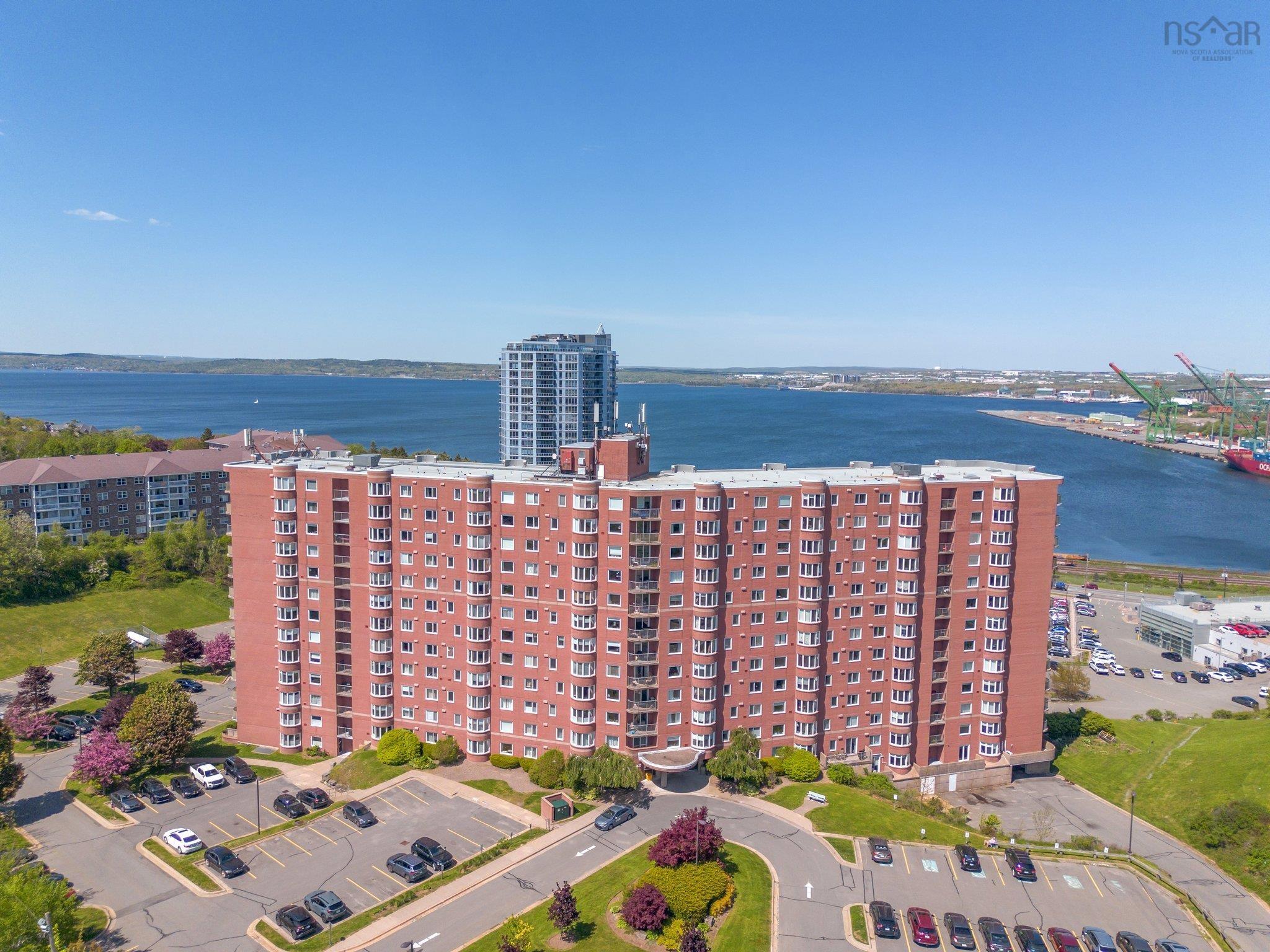 $324,900.00: 612 45 Vimy Avenue, Halifax