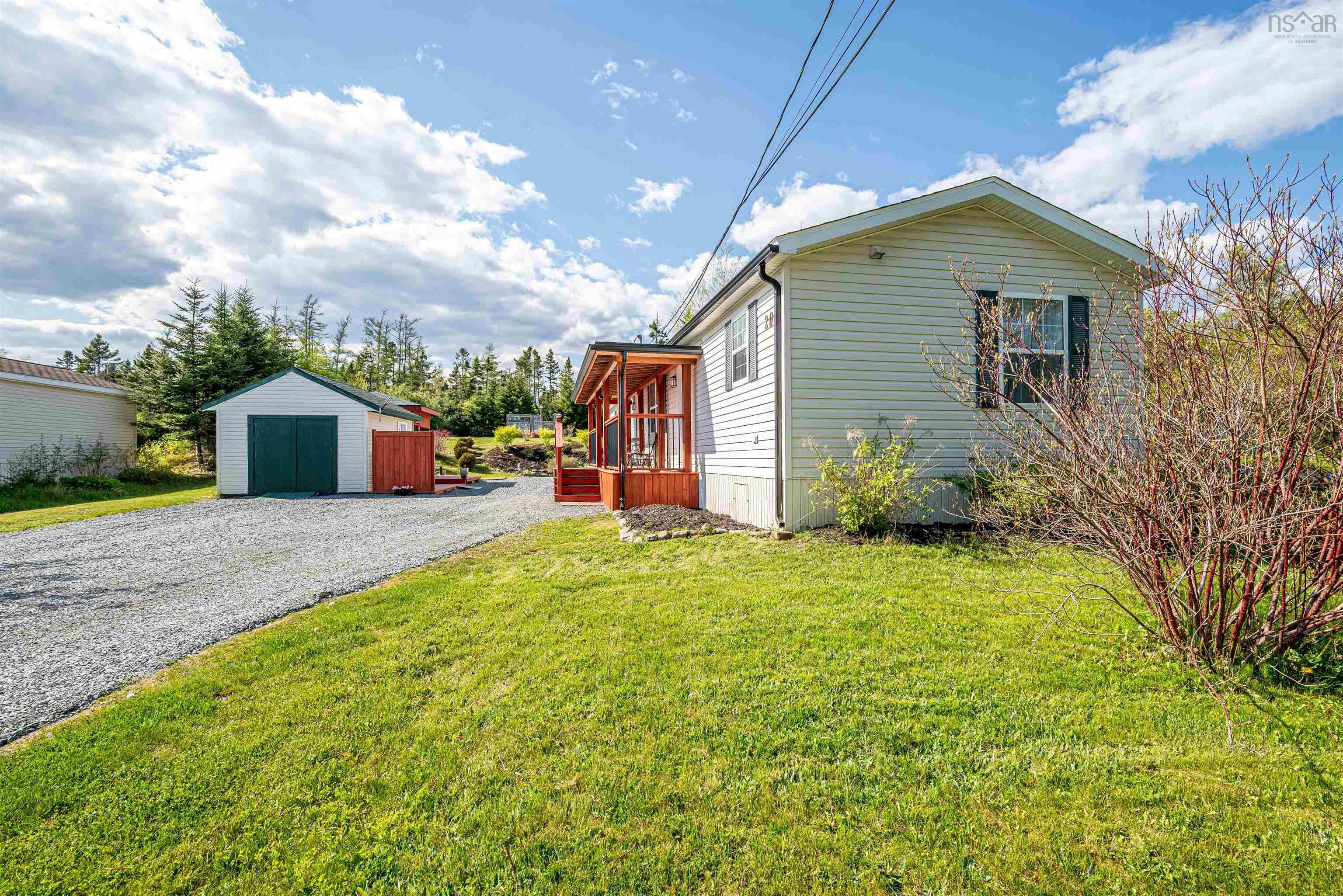 $349,900.00: 20 Greendale Drive, Lawrencetown