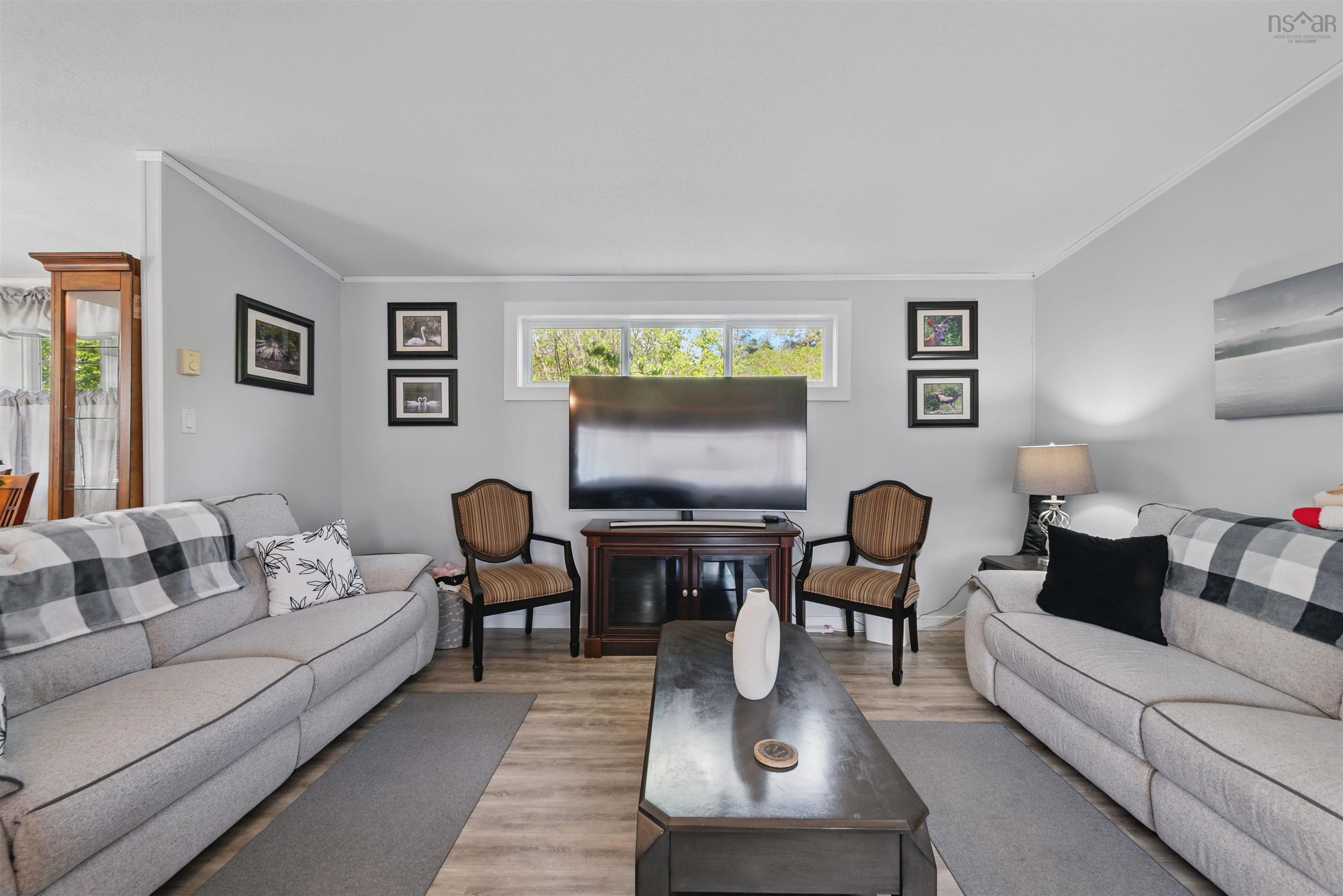 $349,900.00: 20 Greendale Drive, Lawrencetown