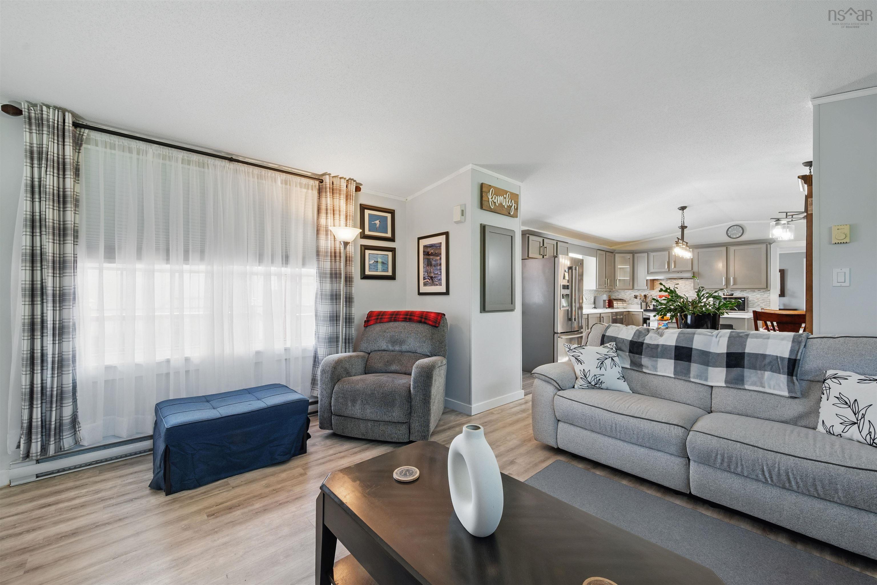 $349,900.00: 20 Greendale Drive, Lawrencetown