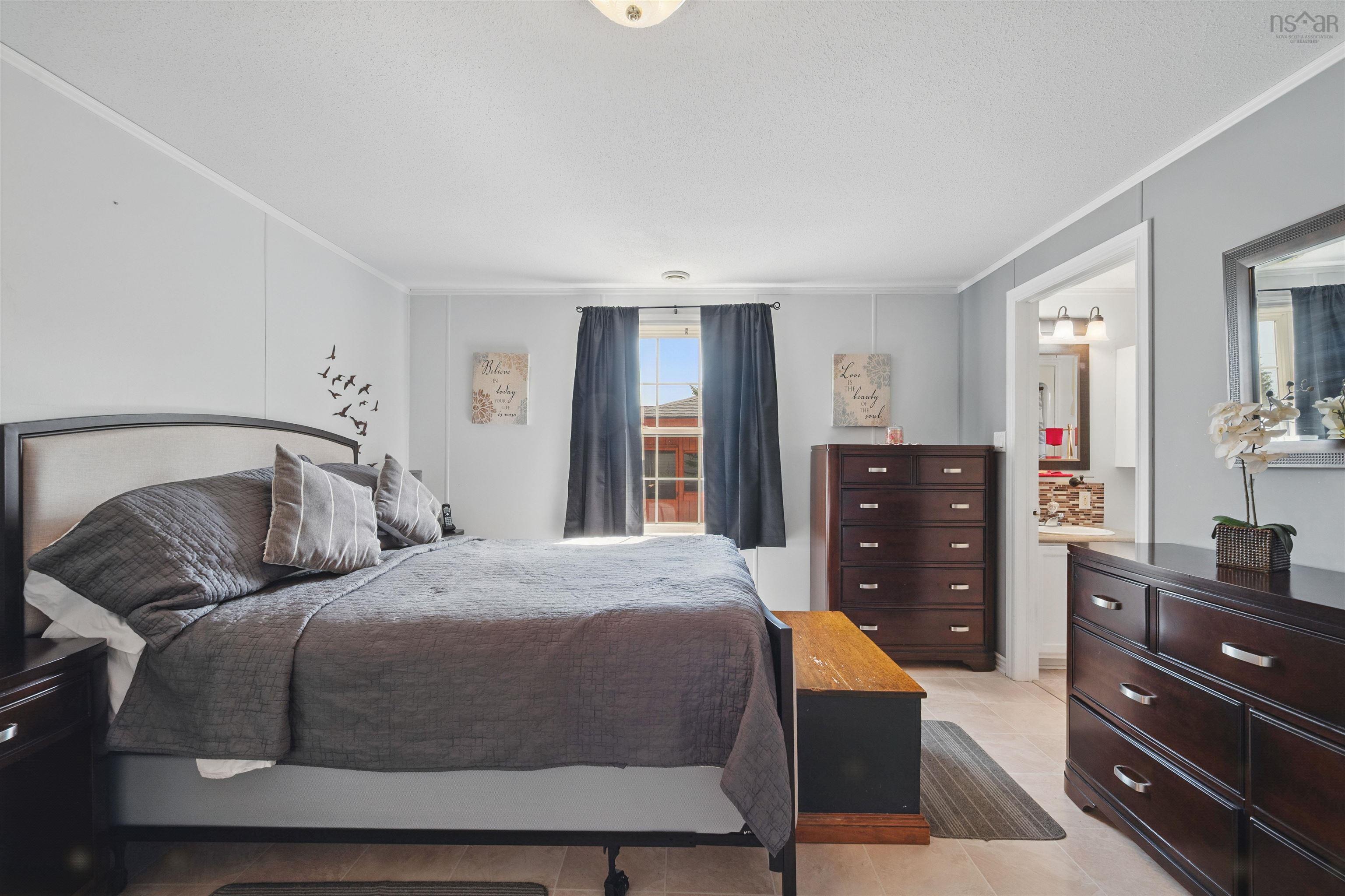 $349,900.00: 20 Greendale Drive, Lawrencetown
