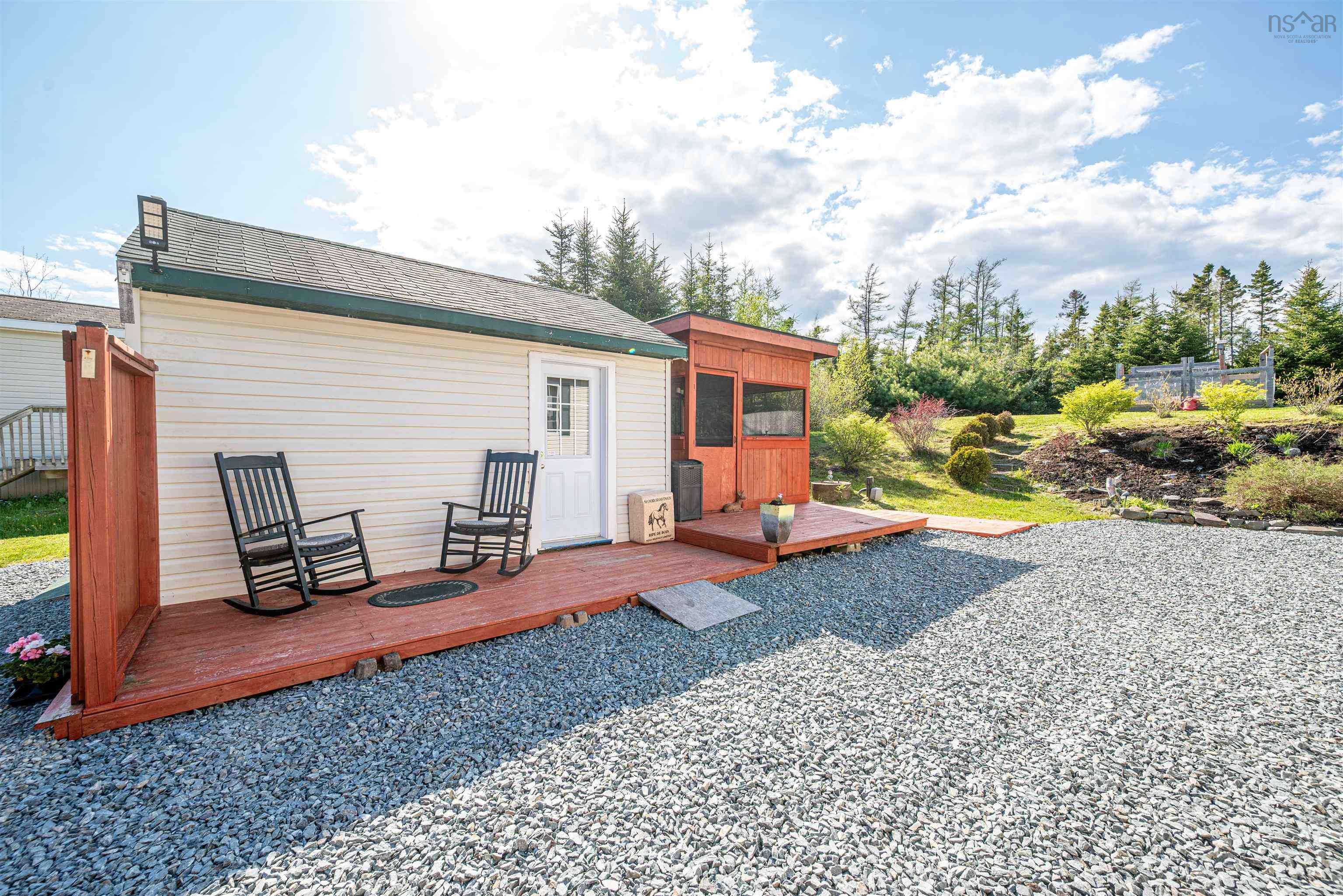 $349,900.00: 20 Greendale Drive, Lawrencetown