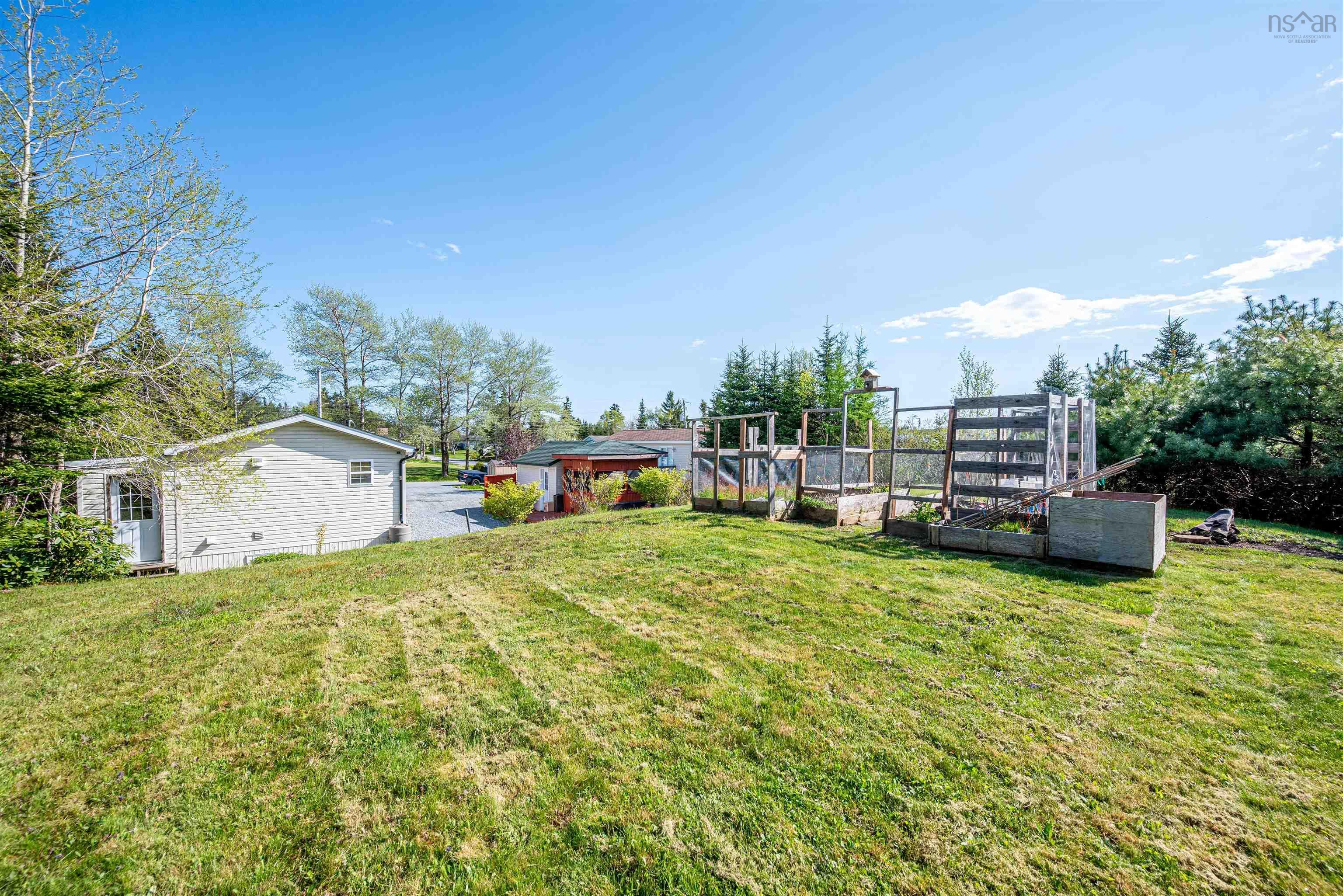 $349,900.00: 20 Greendale Drive, Lawrencetown
