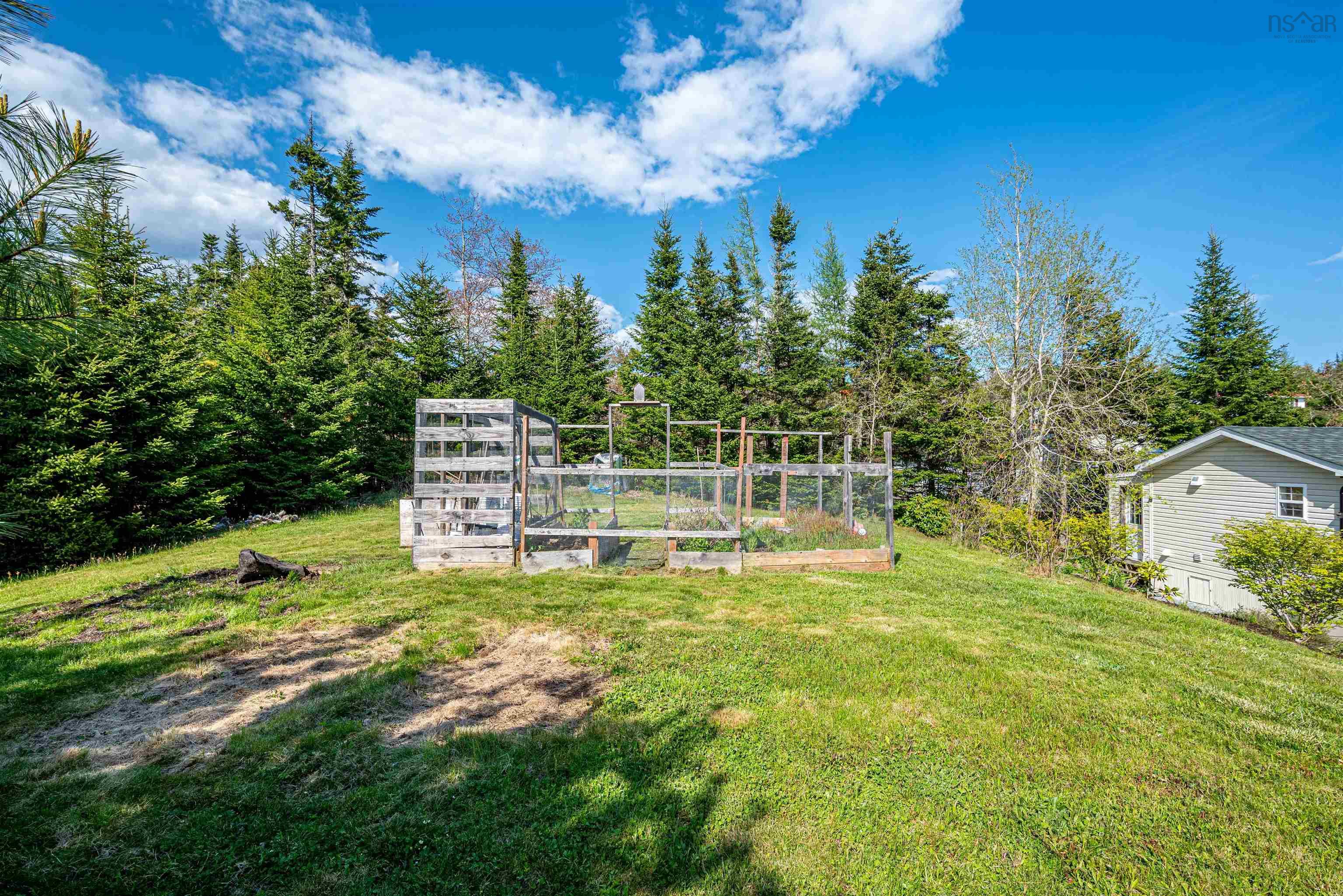 $349,900.00: 20 Greendale Drive, Lawrencetown