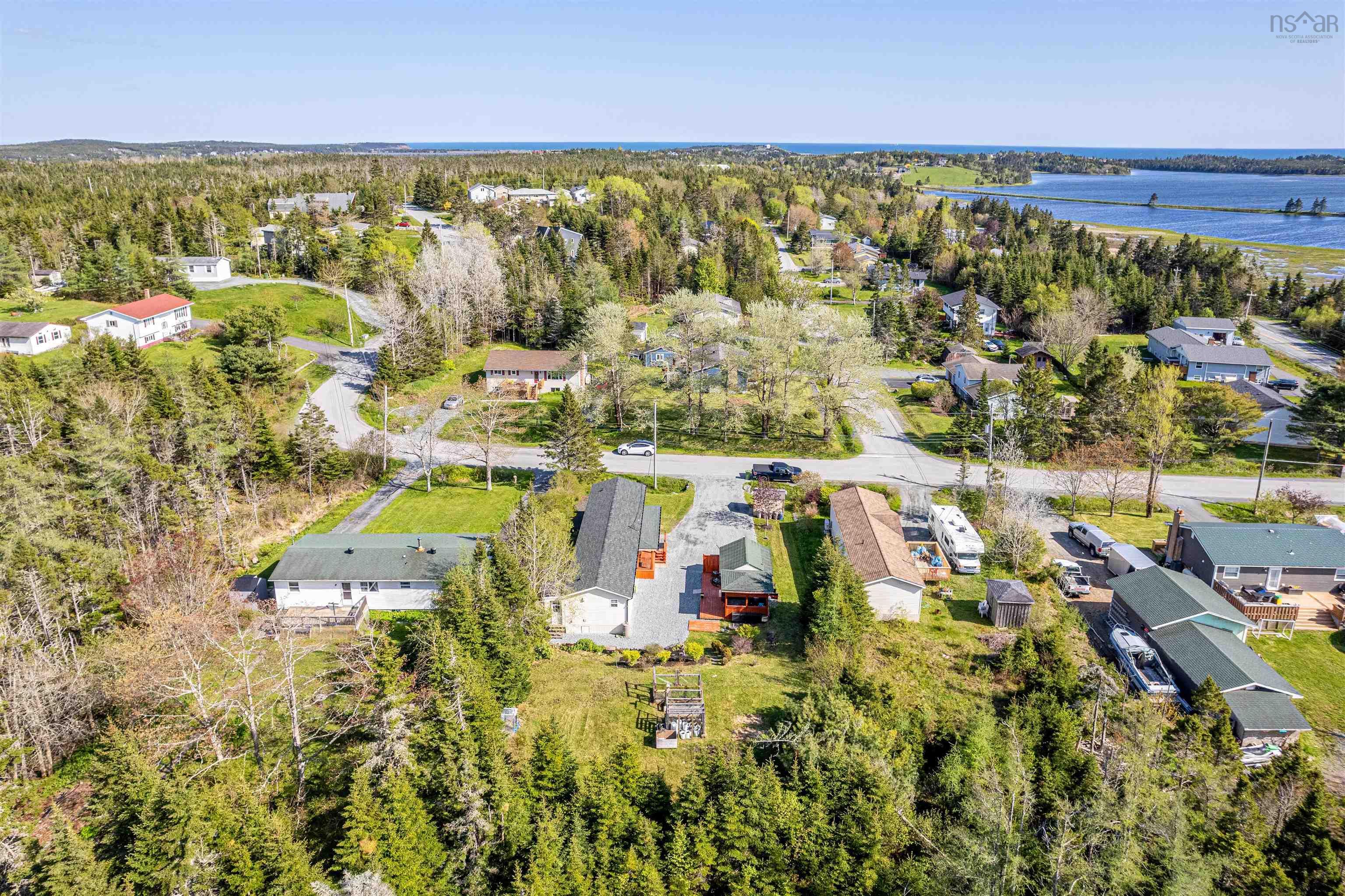 $349,900.00: 20 Greendale Drive, Lawrencetown