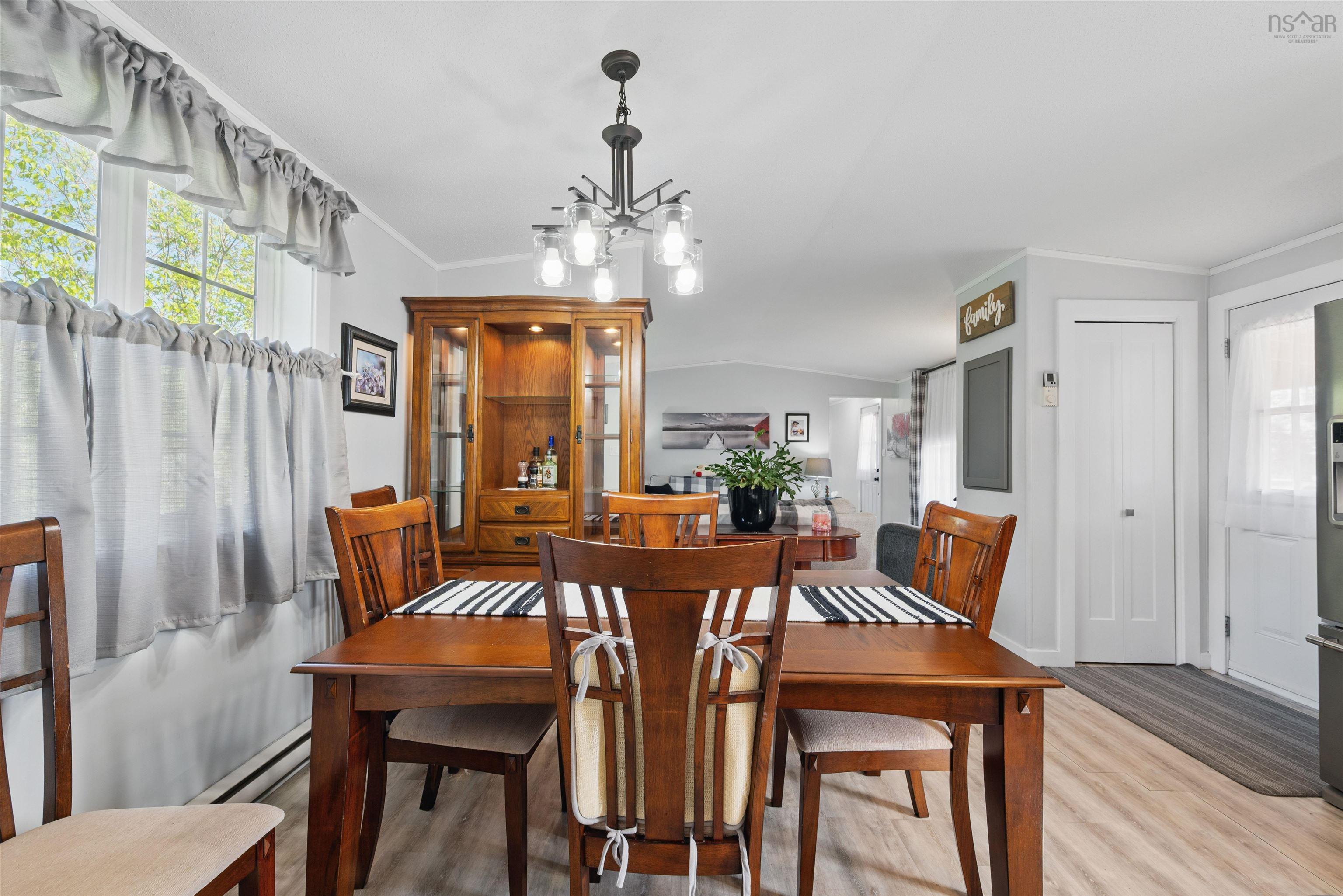 $349,900.00: 20 Greendale Drive, Lawrencetown