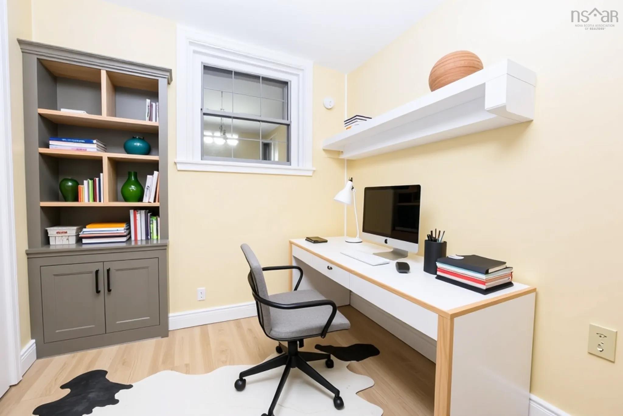 $424,900.00: 18 Devon Crescent, Halifax