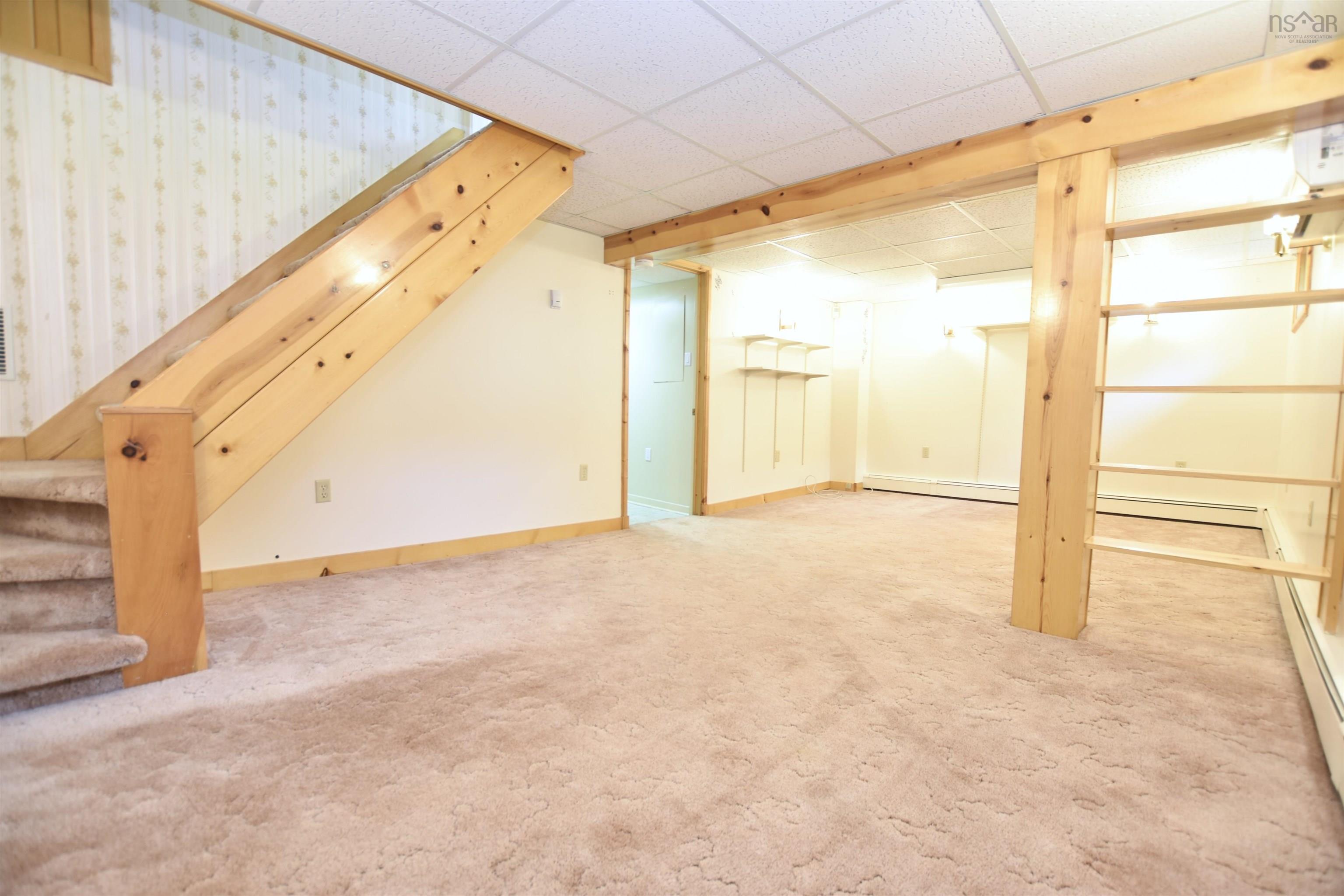$424,900.00: 18 Devon Crescent, Halifax