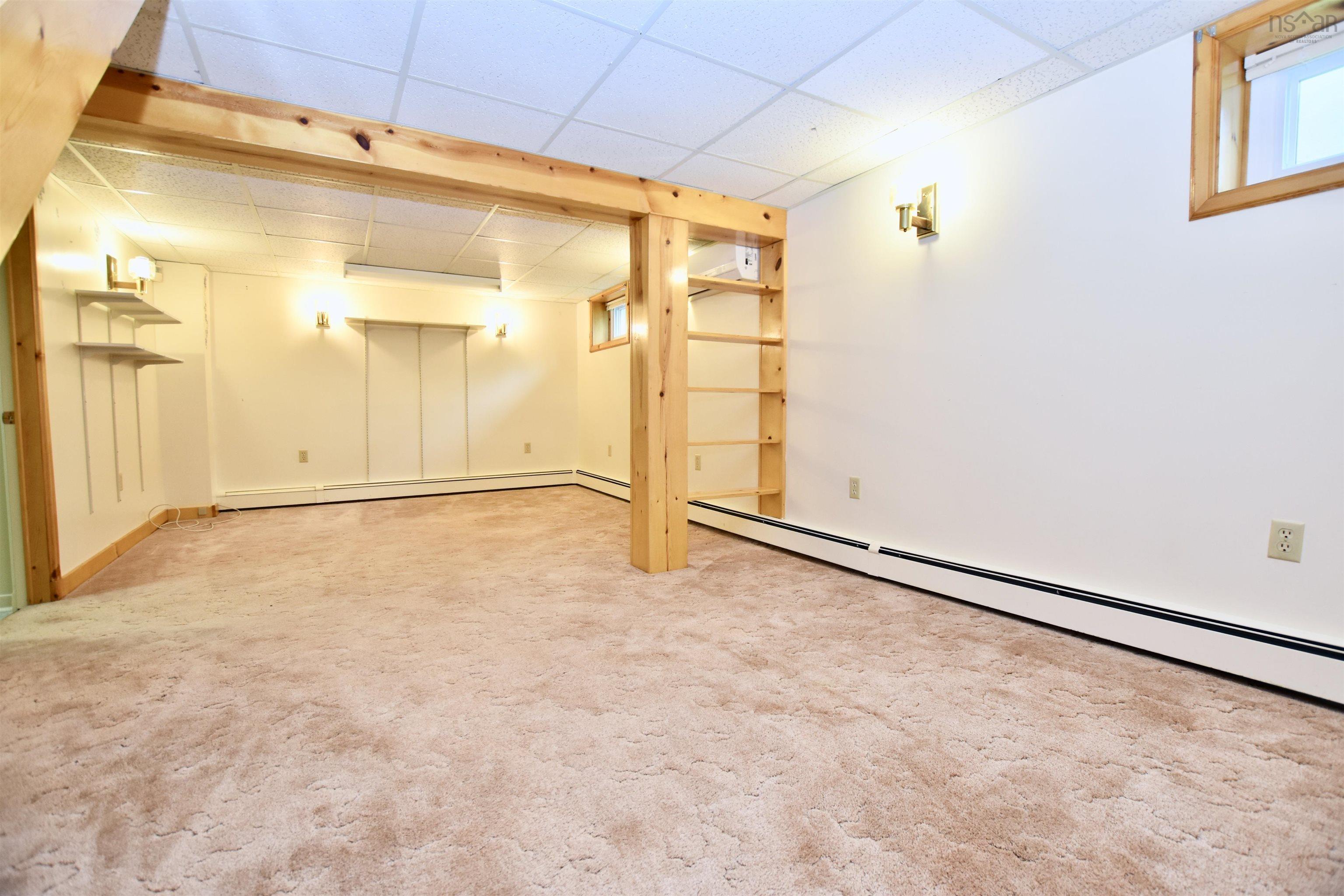 $424,900.00: 18 Devon Crescent, Halifax