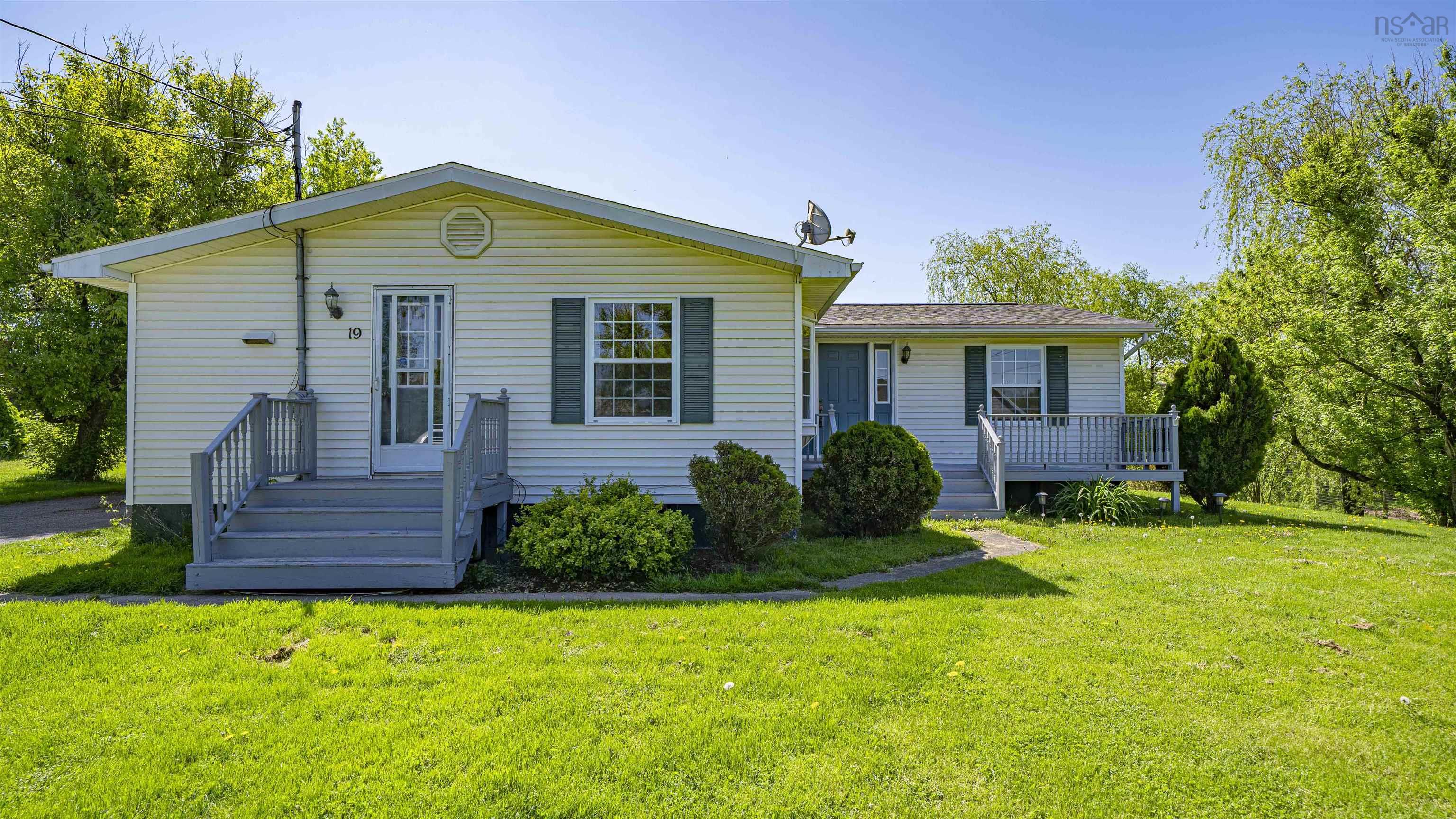 $450,000.00: 19 Frenchy Road, Lantz