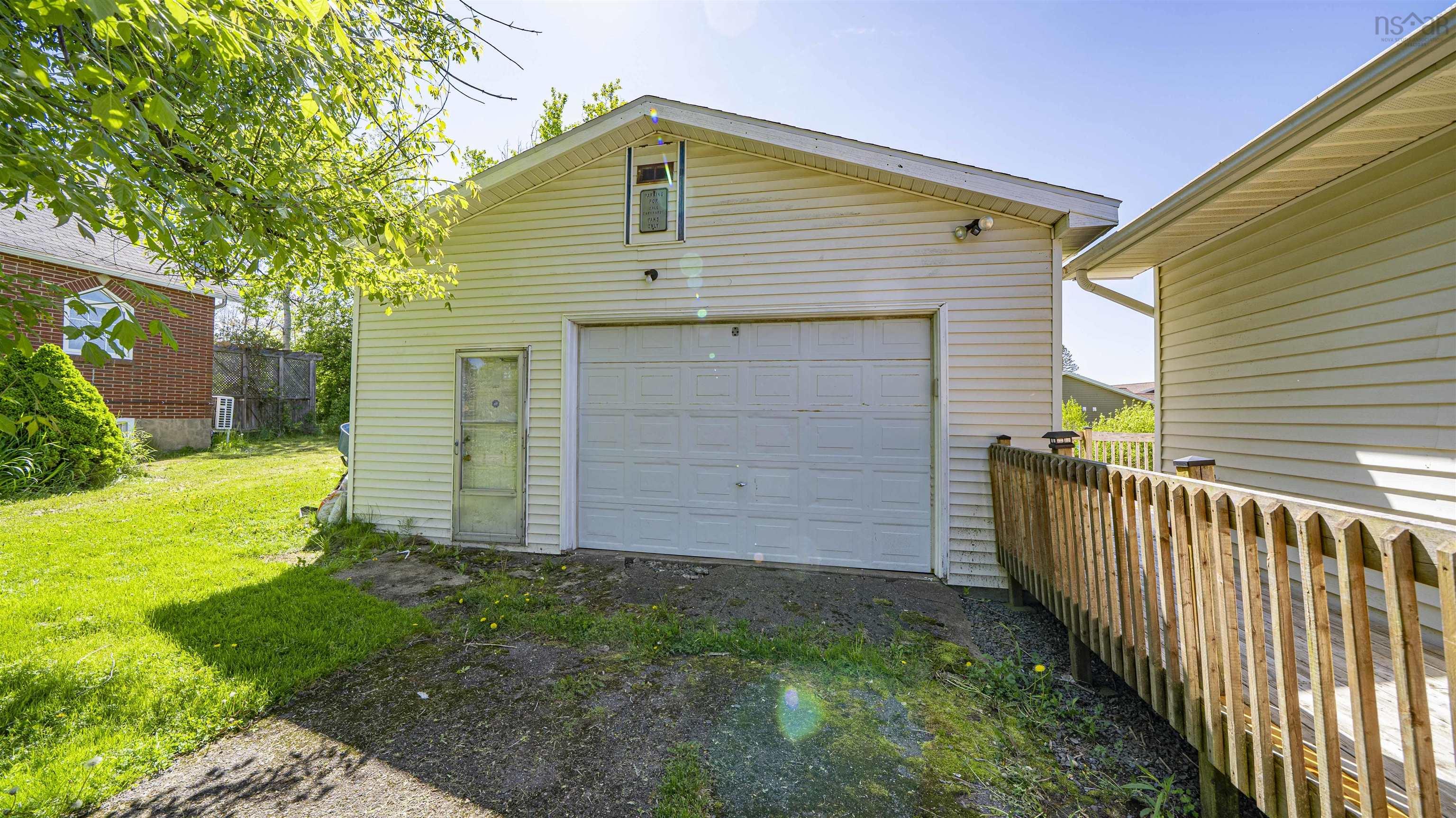 $450,000.00: 19 Frenchy Road, Lantz