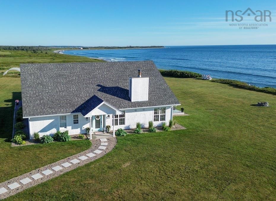 $1,100,000.00: 4849 Highway 1, Salmon River
