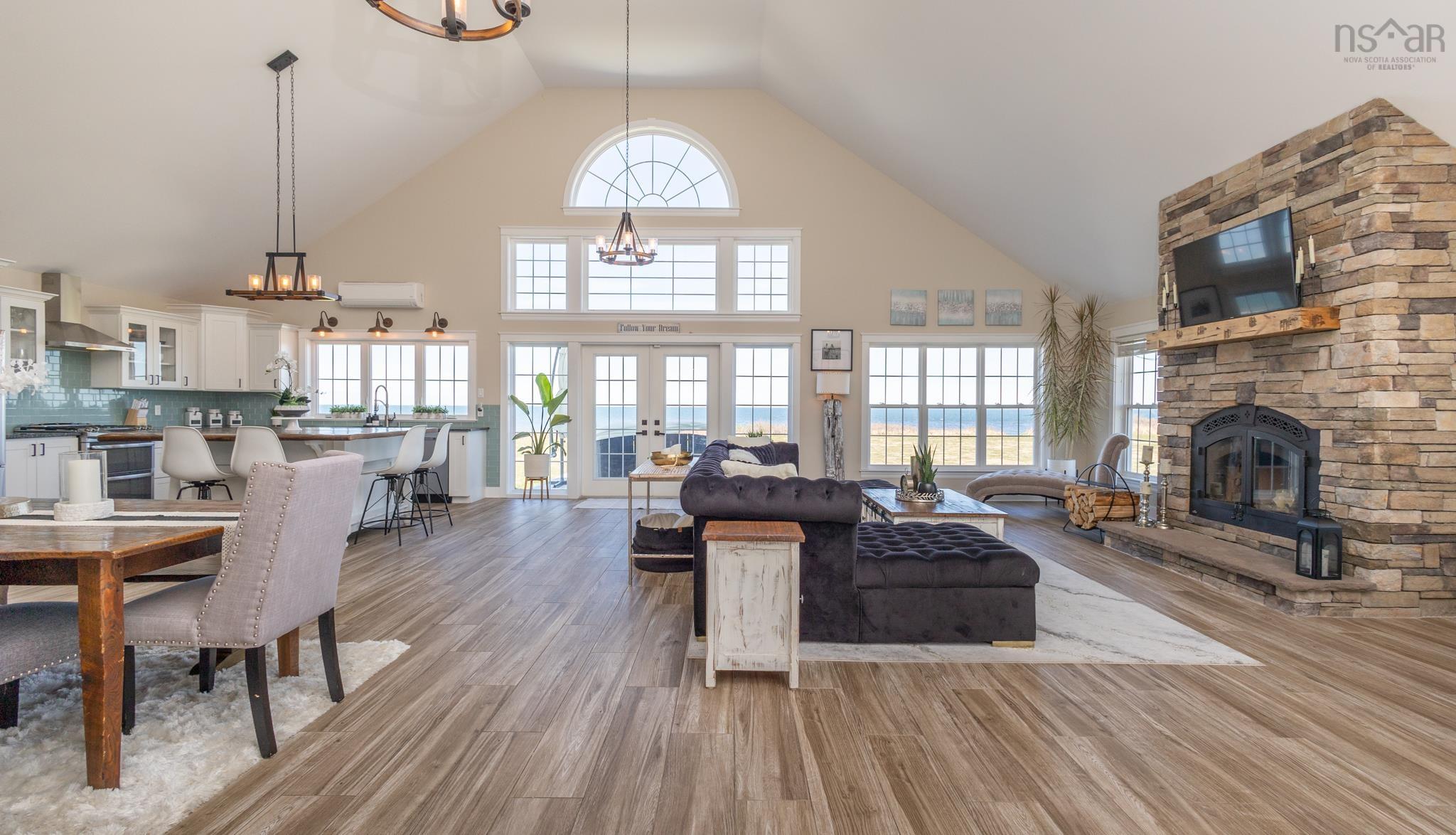 $1,100,000.00: 4849 Highway 1, Salmon River