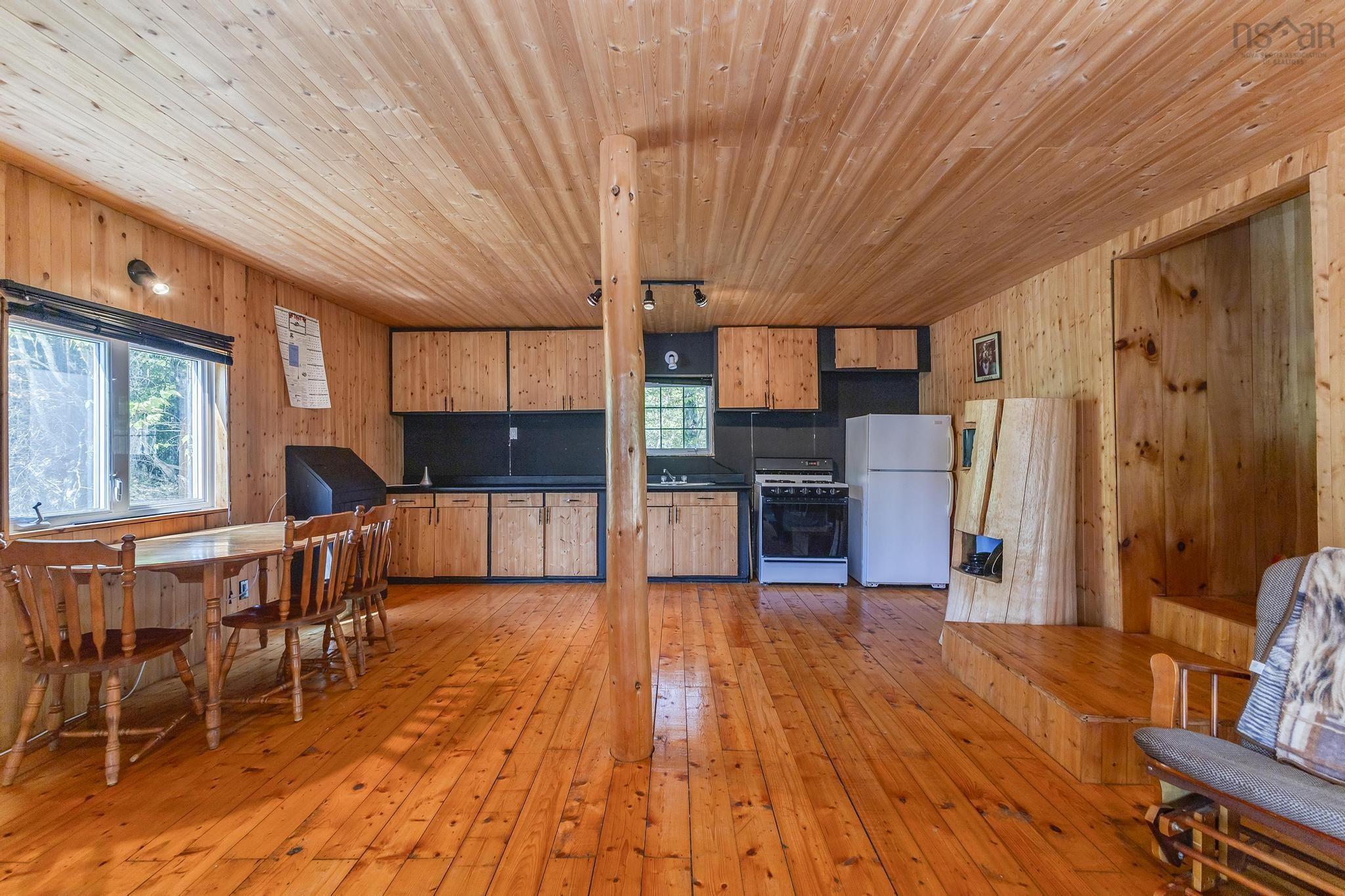 $229,900.00: 23 291 Hart Lake Road, Hart Lake
