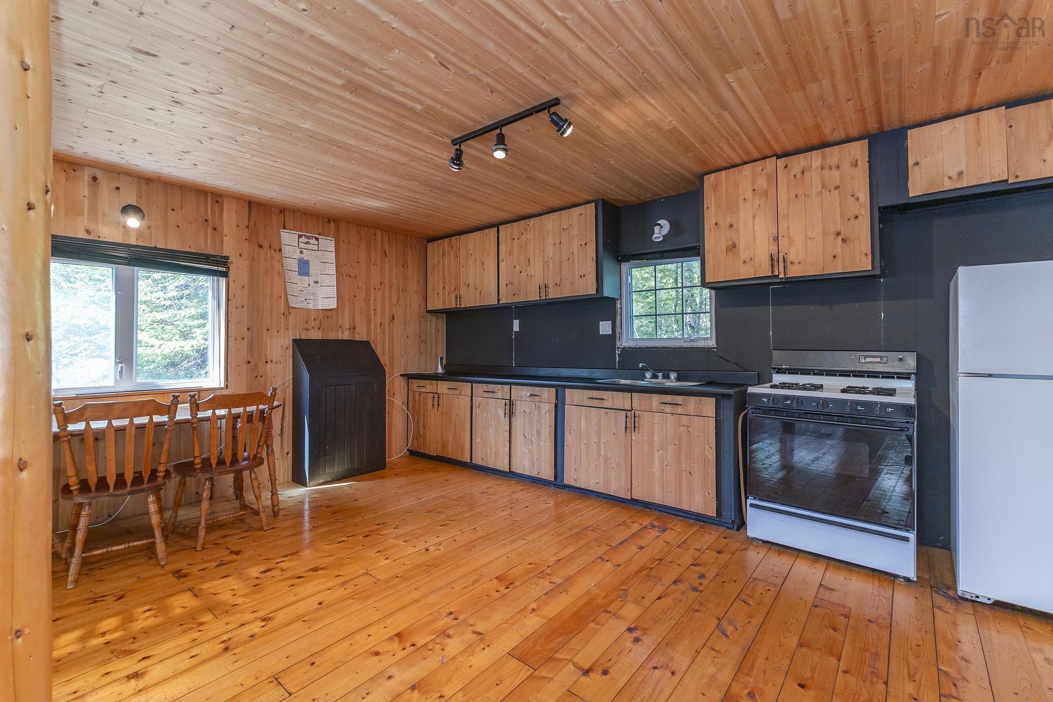 $229,900.00: 23 291 Hart Lake Road, Hart Lake