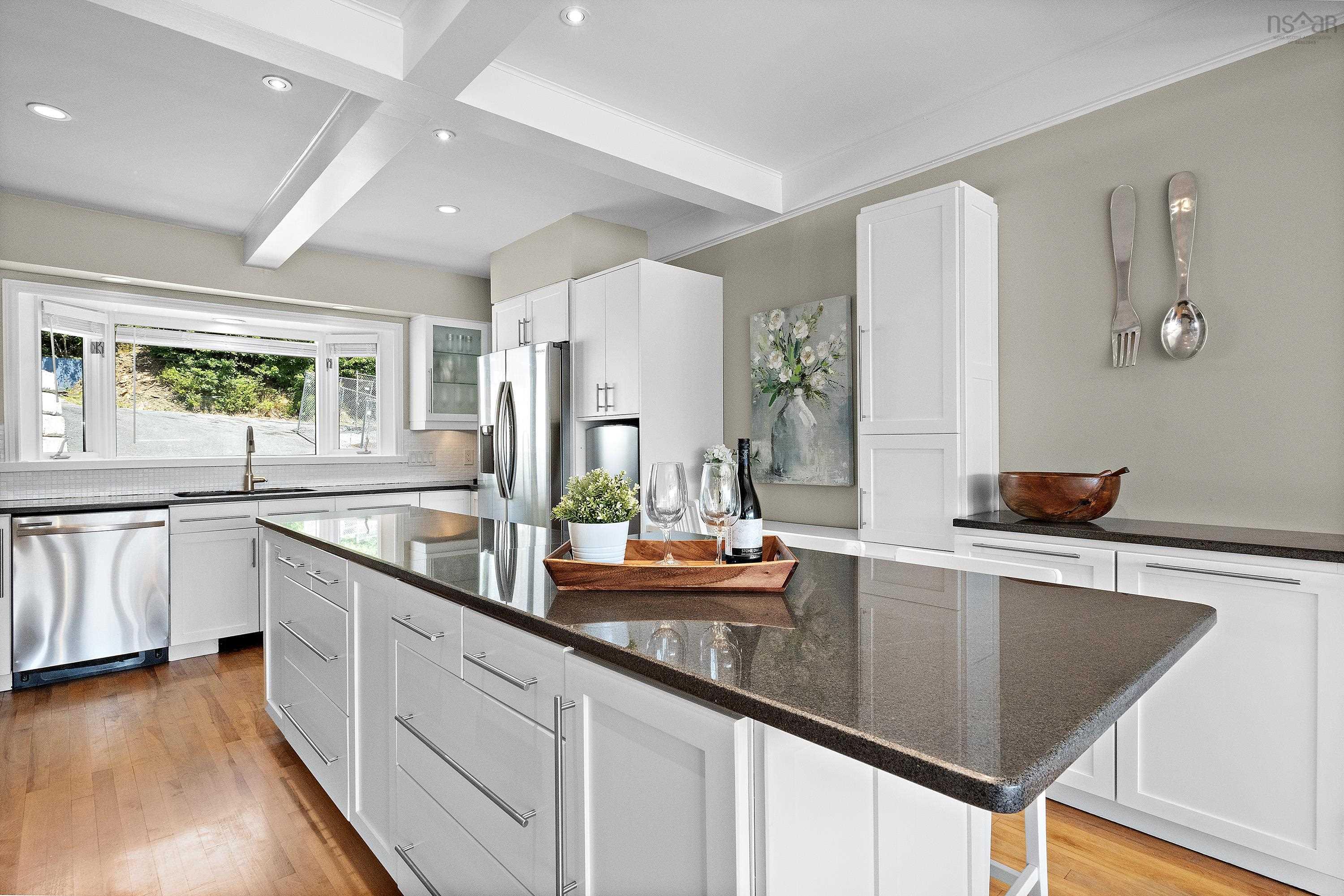$4,695,000.00: 1084 Ridgewood Drive, Halifax