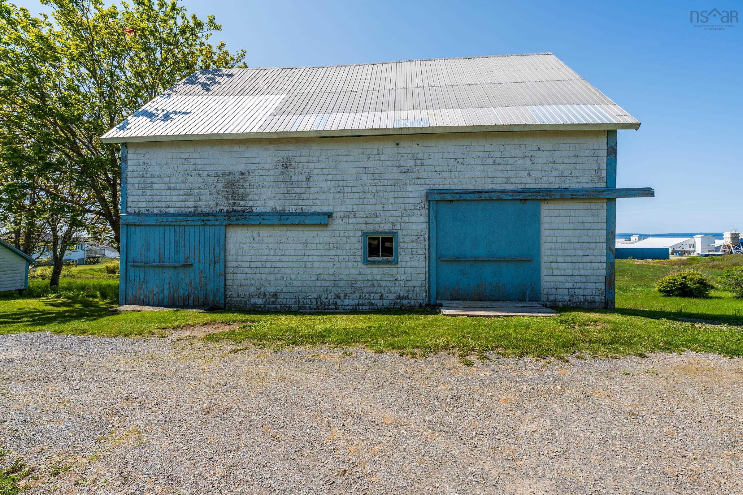 $275,000.00: 8167 Highway 1, Meteghan