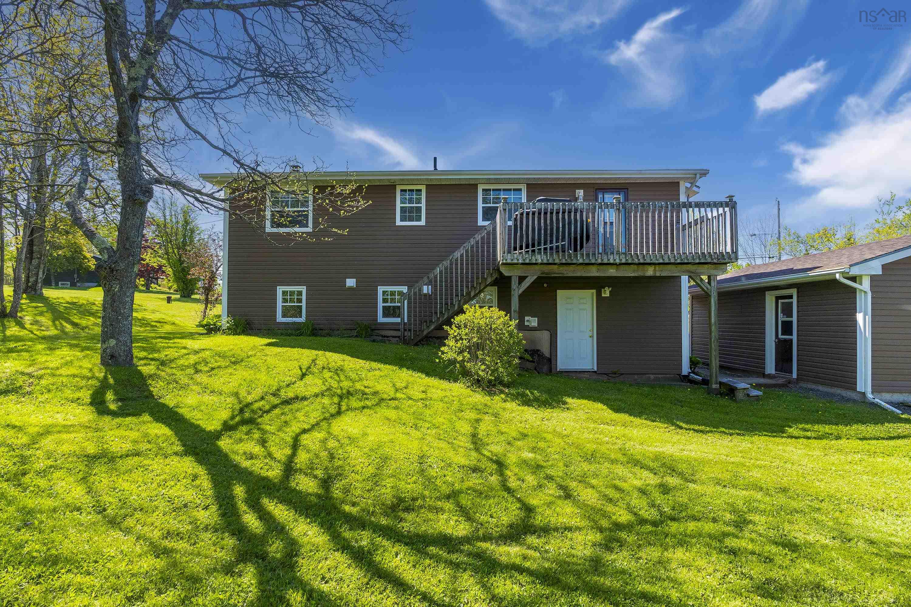 $539,900.00: 2 Cynthia Lane, Milford