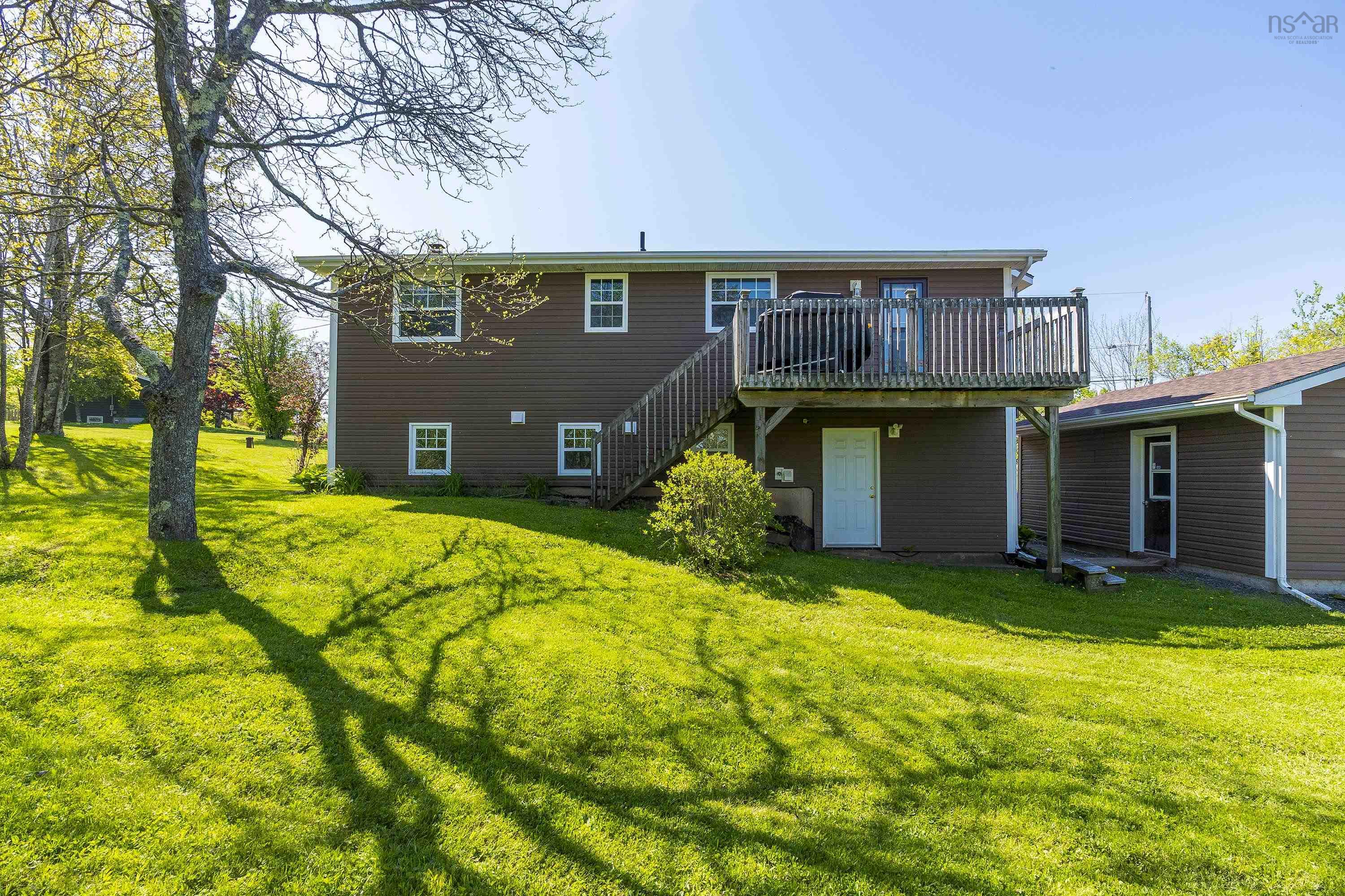 $539,900.00: 2 Cynthia Lane, Milford