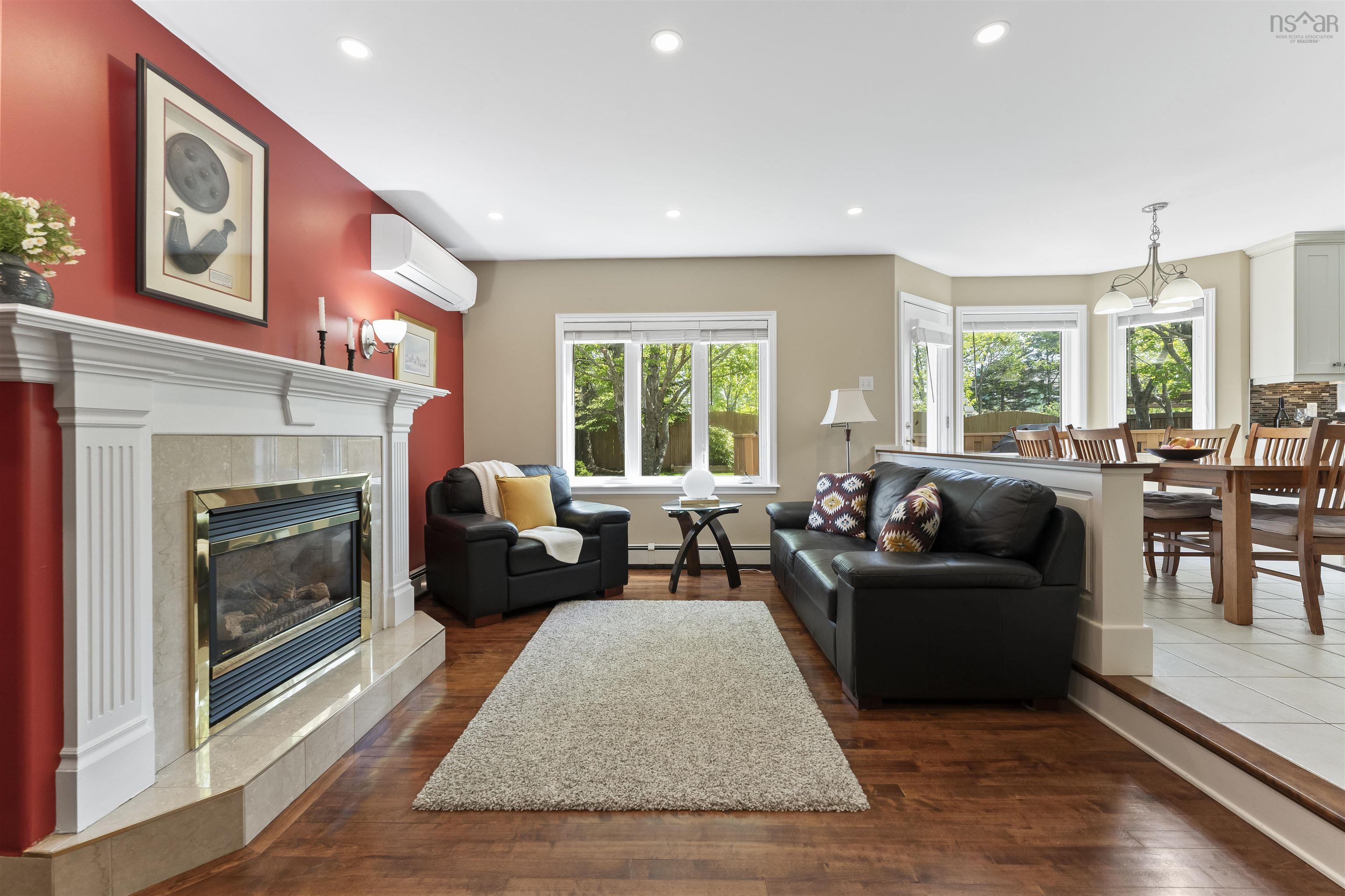 $989,900.00: 11 Parkmount Close, Halifax