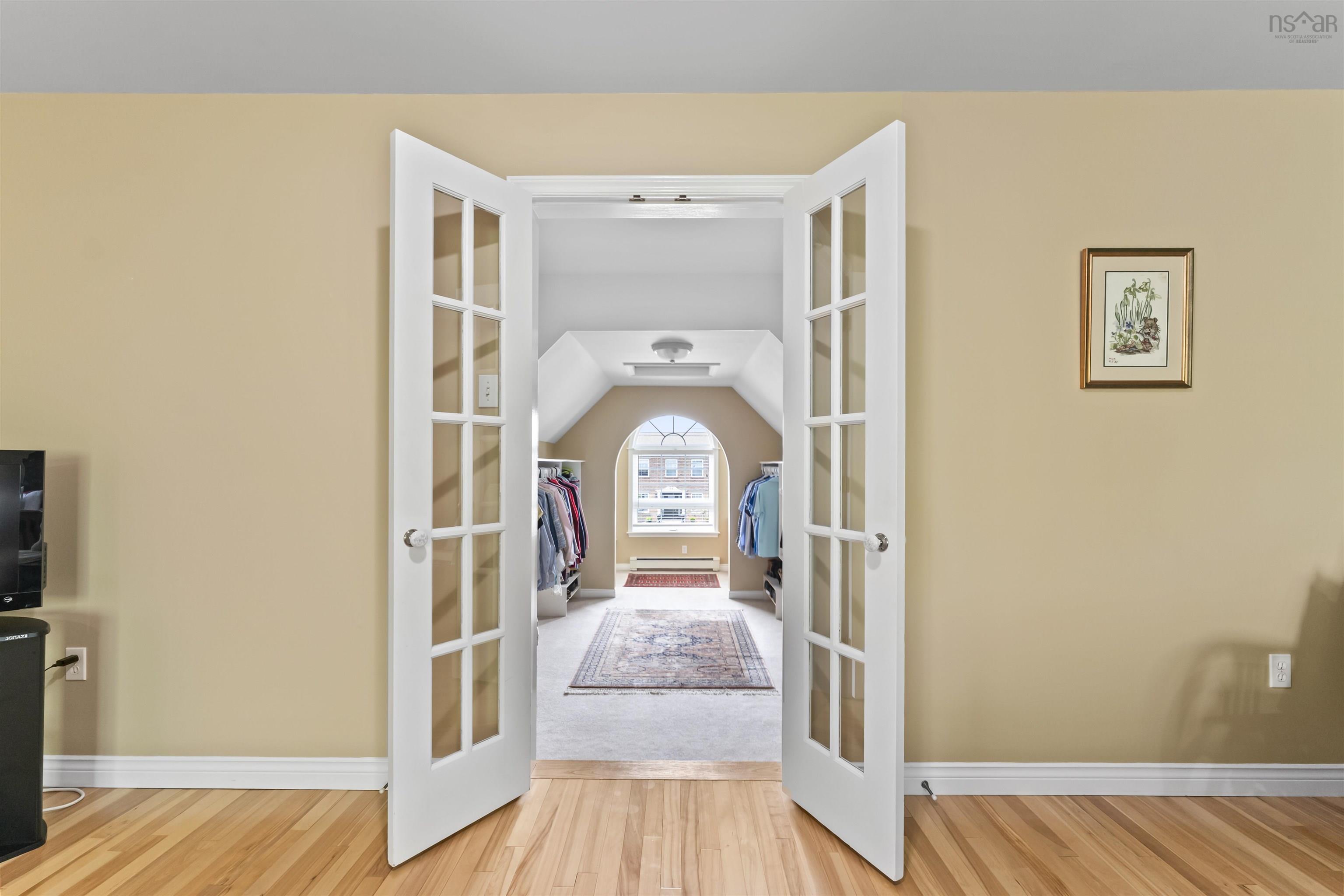 $989,900.00: 11 Parkmount Close, Halifax