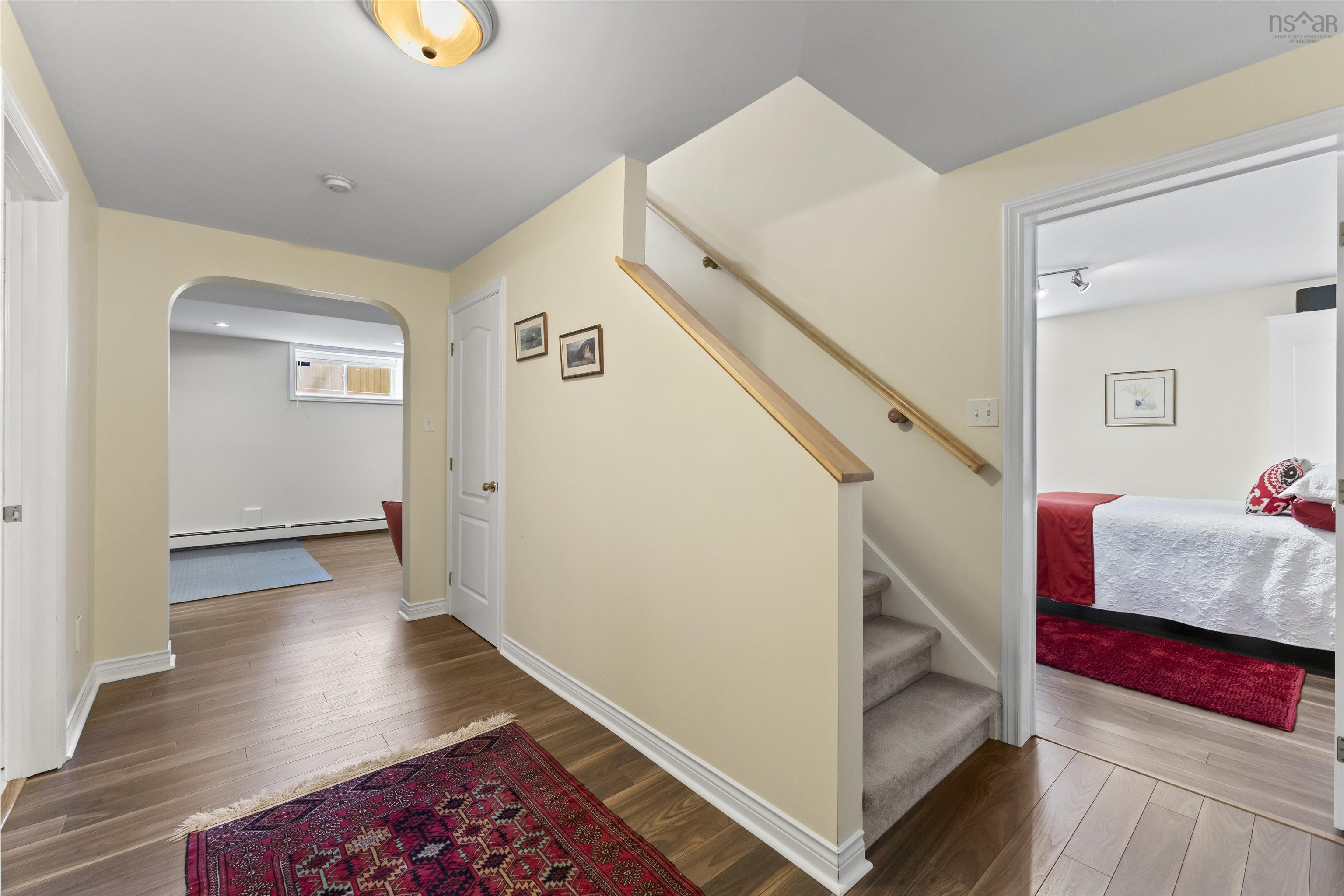 $989,900.00: 11 Parkmount Close, Halifax