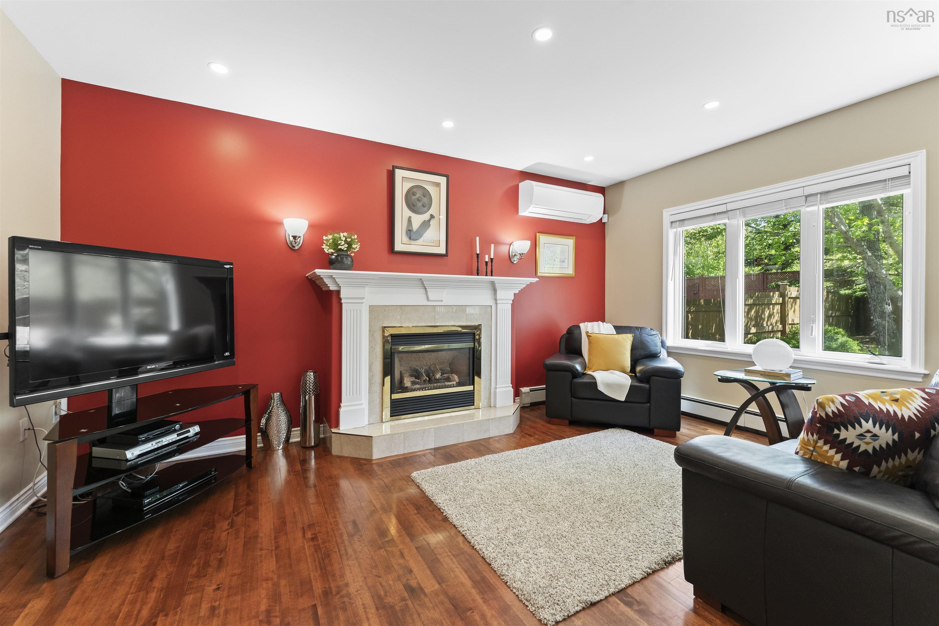 $989,900.00: 11 Parkmount Close, Halifax
