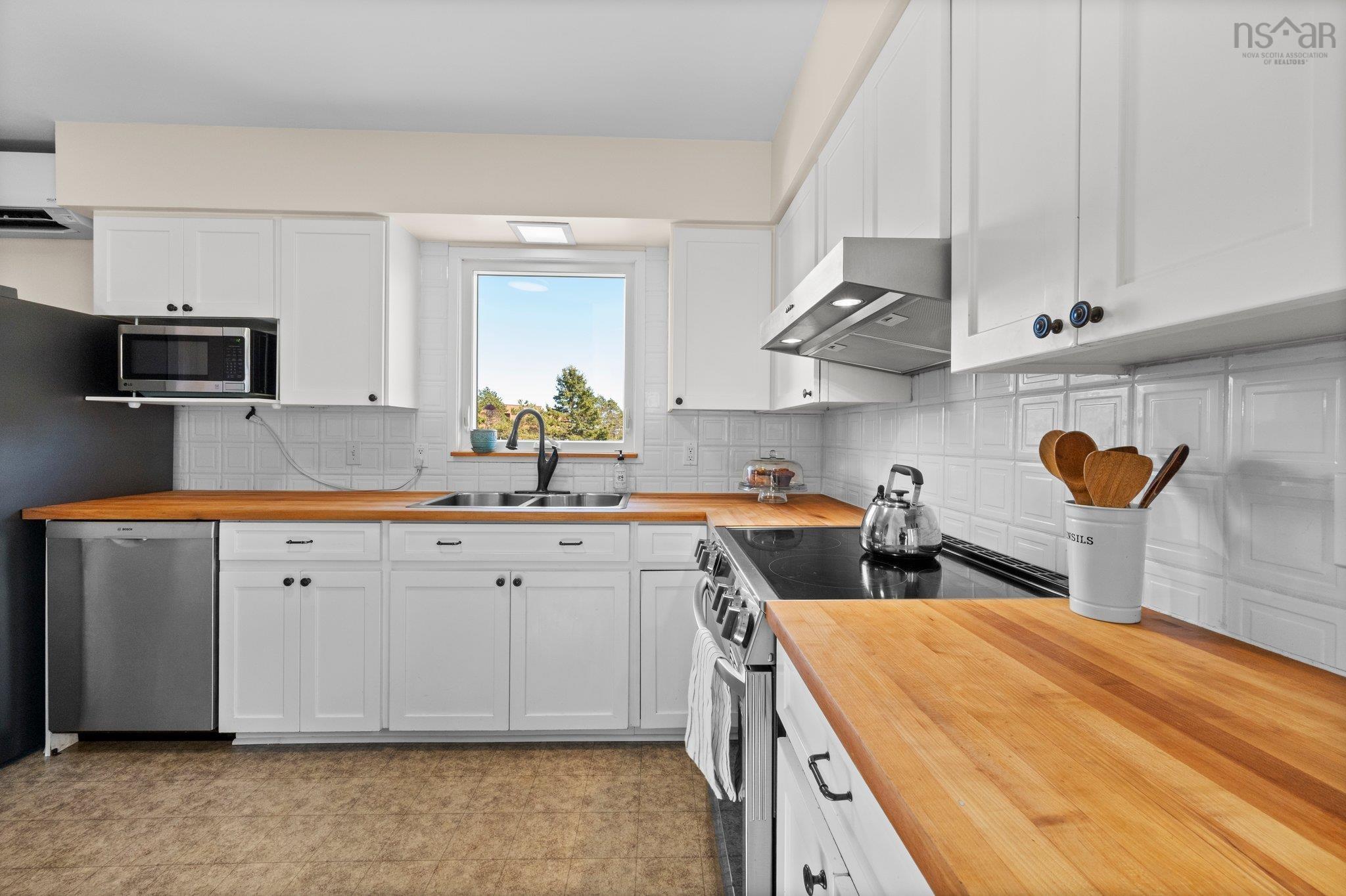 $524,900.00: 102 Oceanlea Drive, Eastern Passage