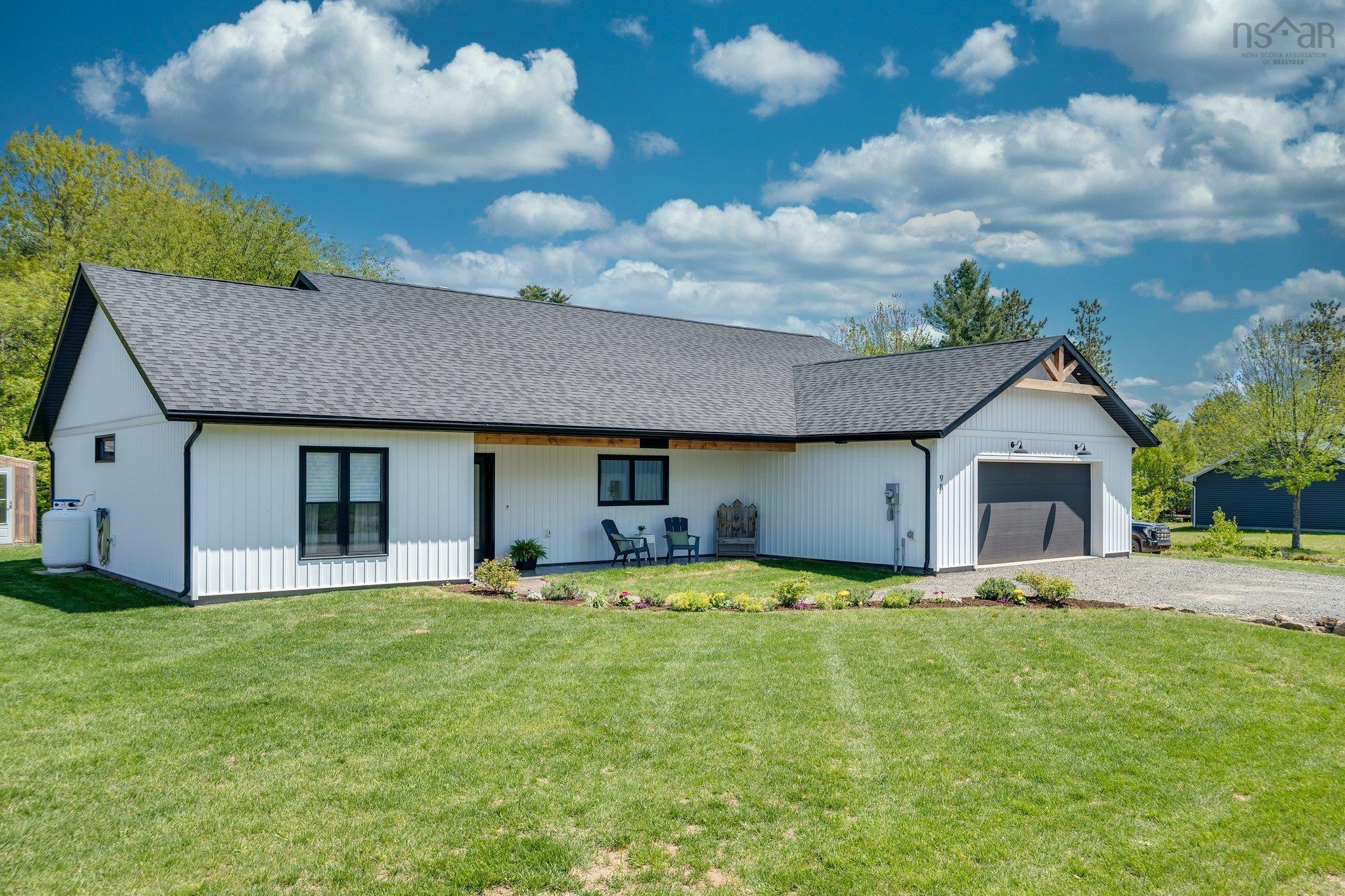 $689,000.00: 98 Durno Drive, Cambridge