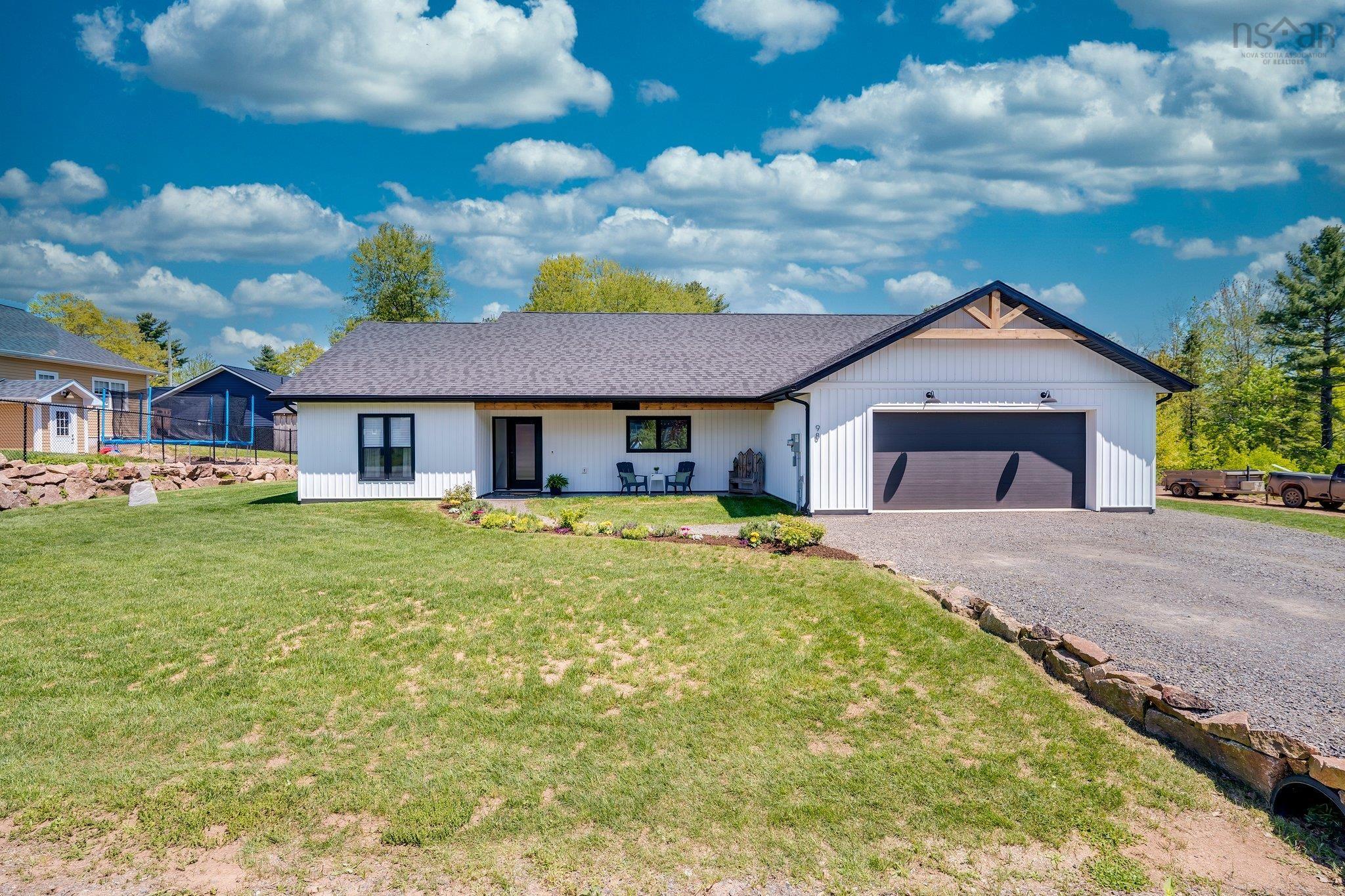 $689,000.00: 98 Durno Drive, Cambridge