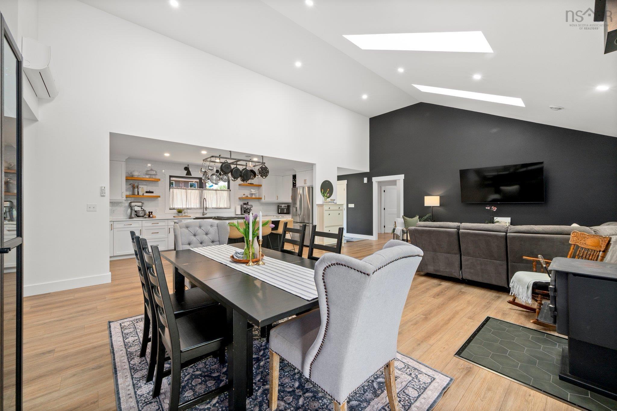 $689,000.00: 98 Durno Drive, Cambridge