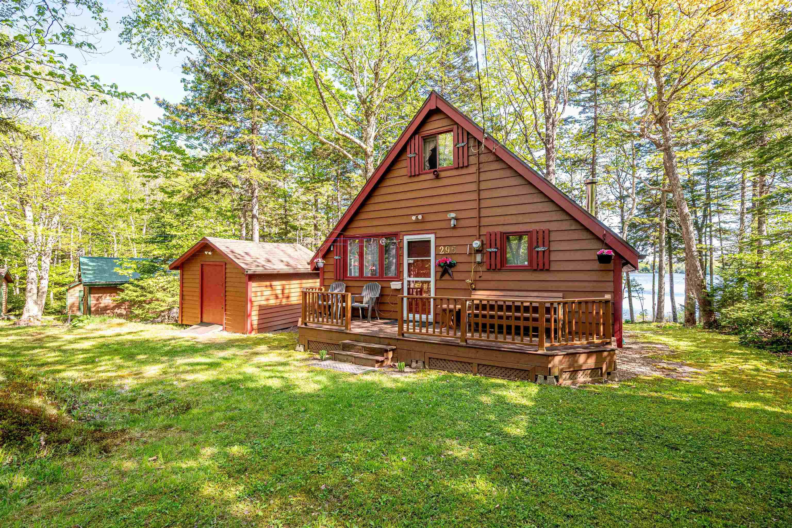 $298,800.00: 296 Lakeshore Drive, New Russell