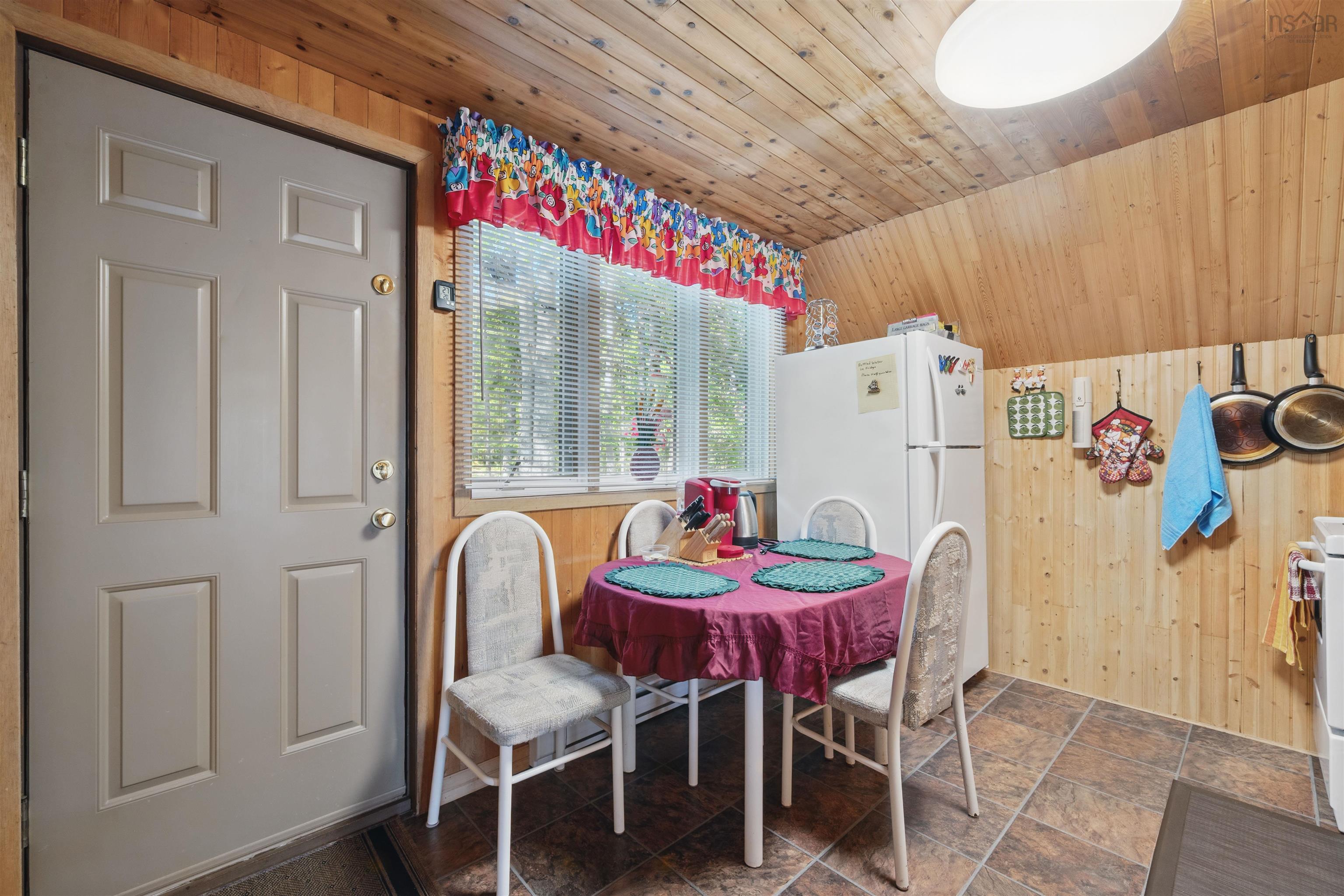 $298,800.00: 296 Lakeshore Drive, New Russell