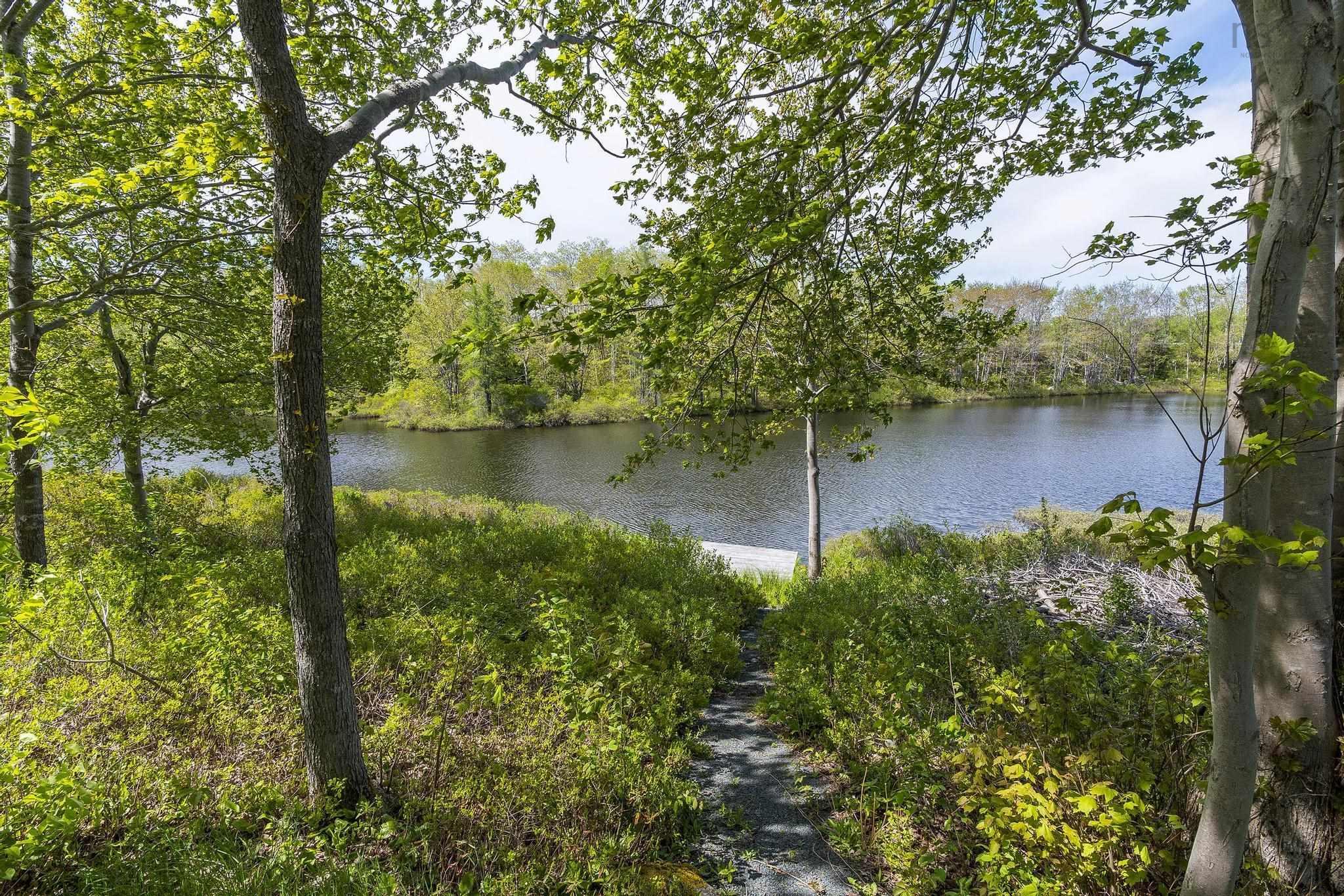 $699,900.00: 5 Waterloo Way, Stillwater Lake