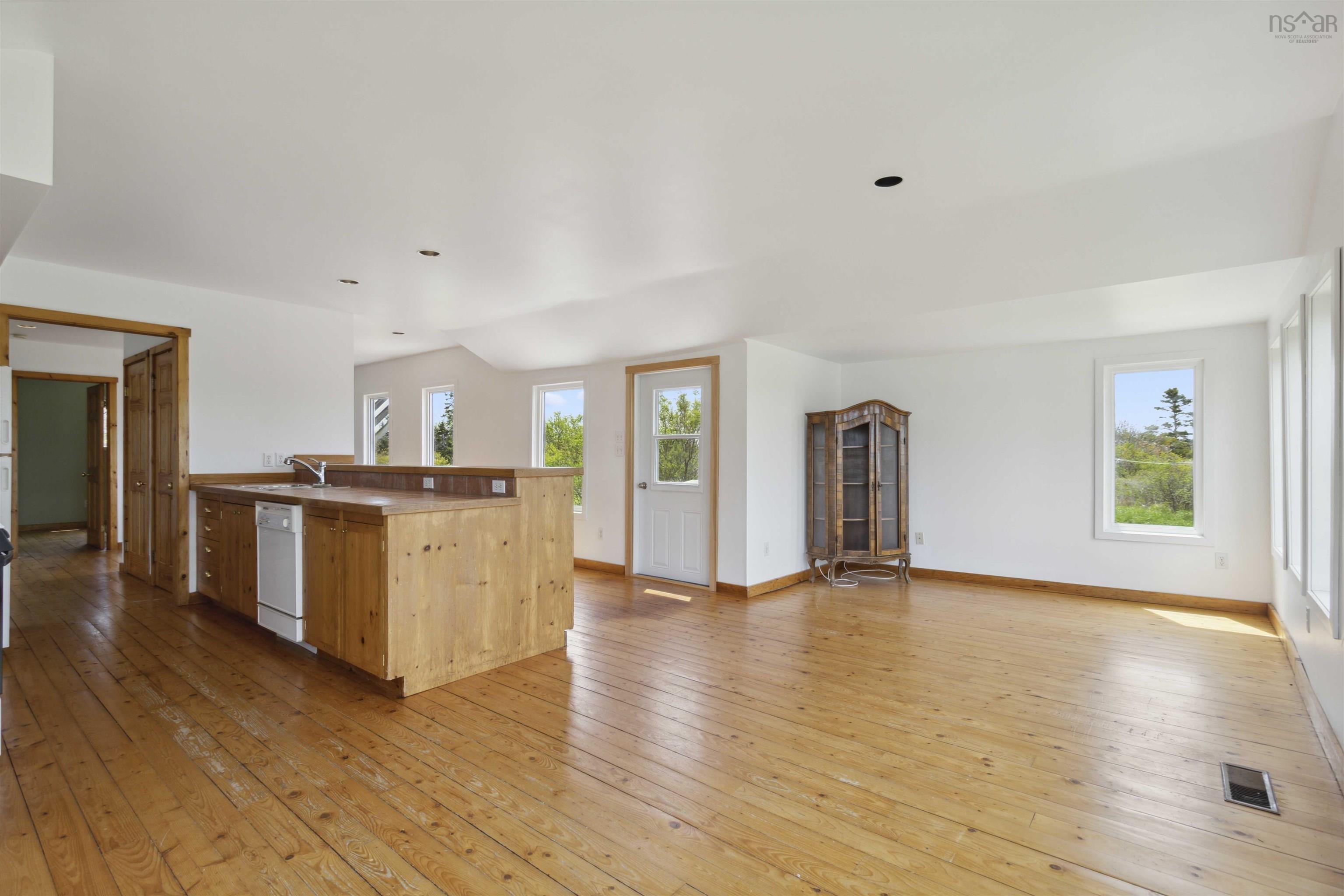 $425,000.00: 21 West Berlin Wharf Road, West Berlin