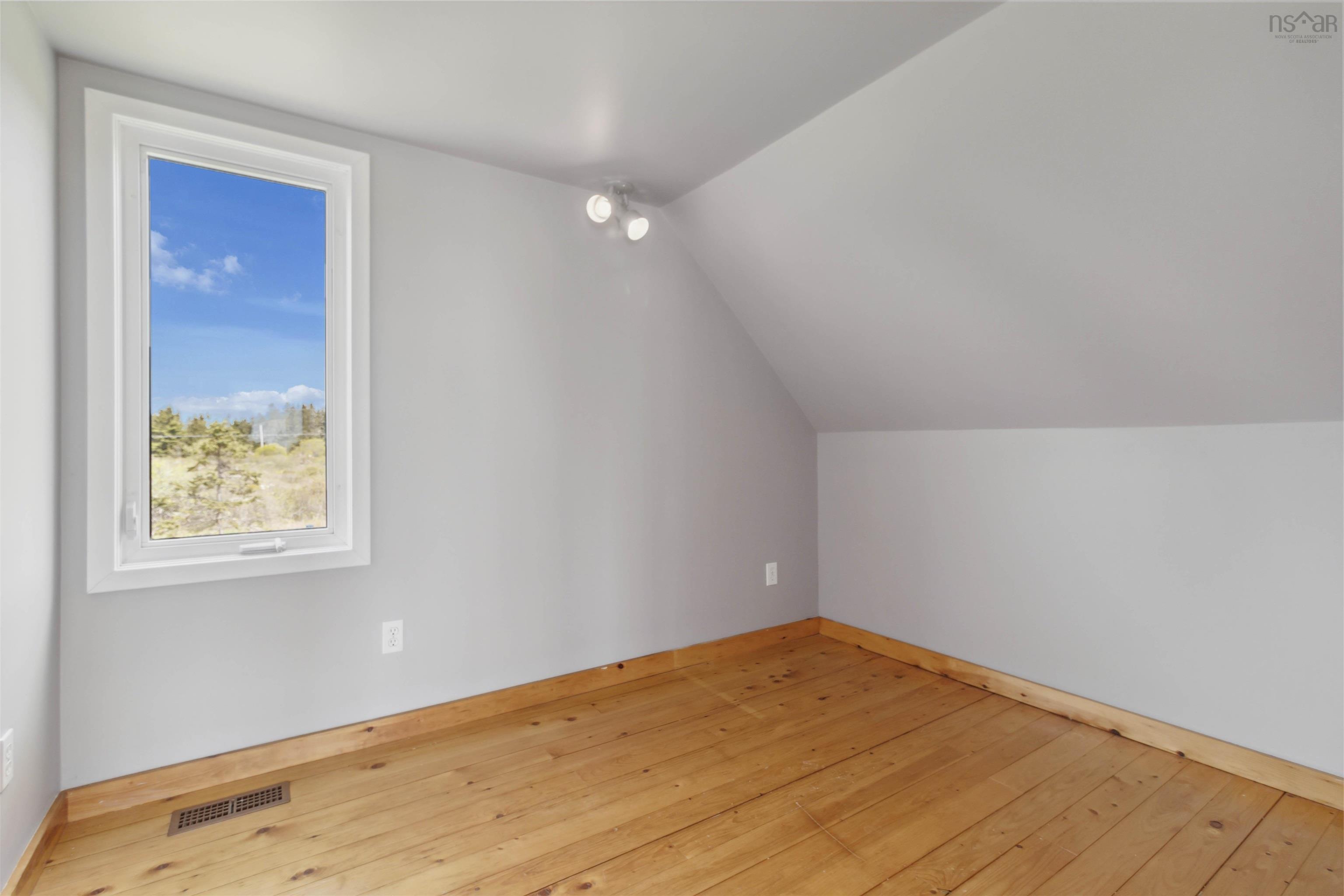 $425,000.00: 21 West Berlin Wharf Road, West Berlin