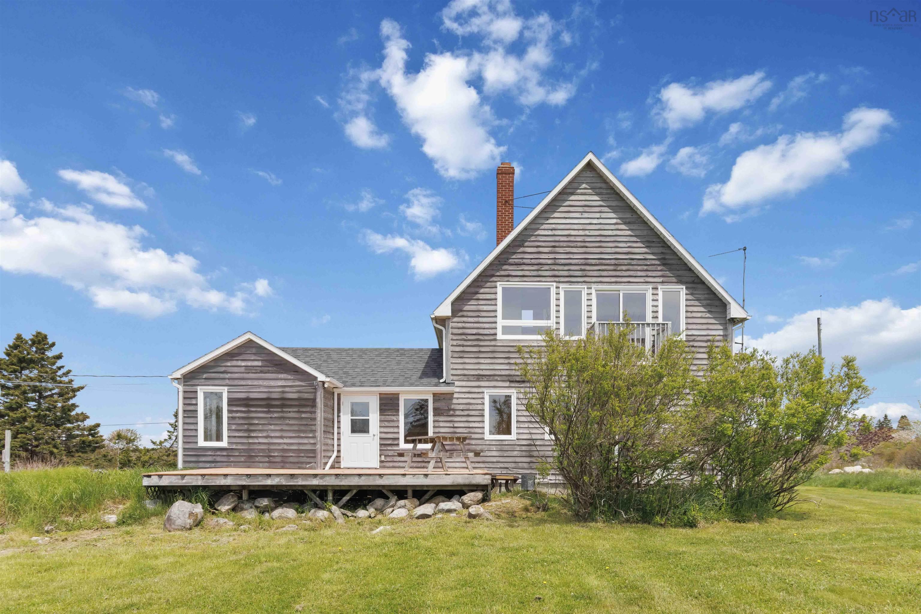 $425,000.00: 21 West Berlin Wharf Road, West Berlin