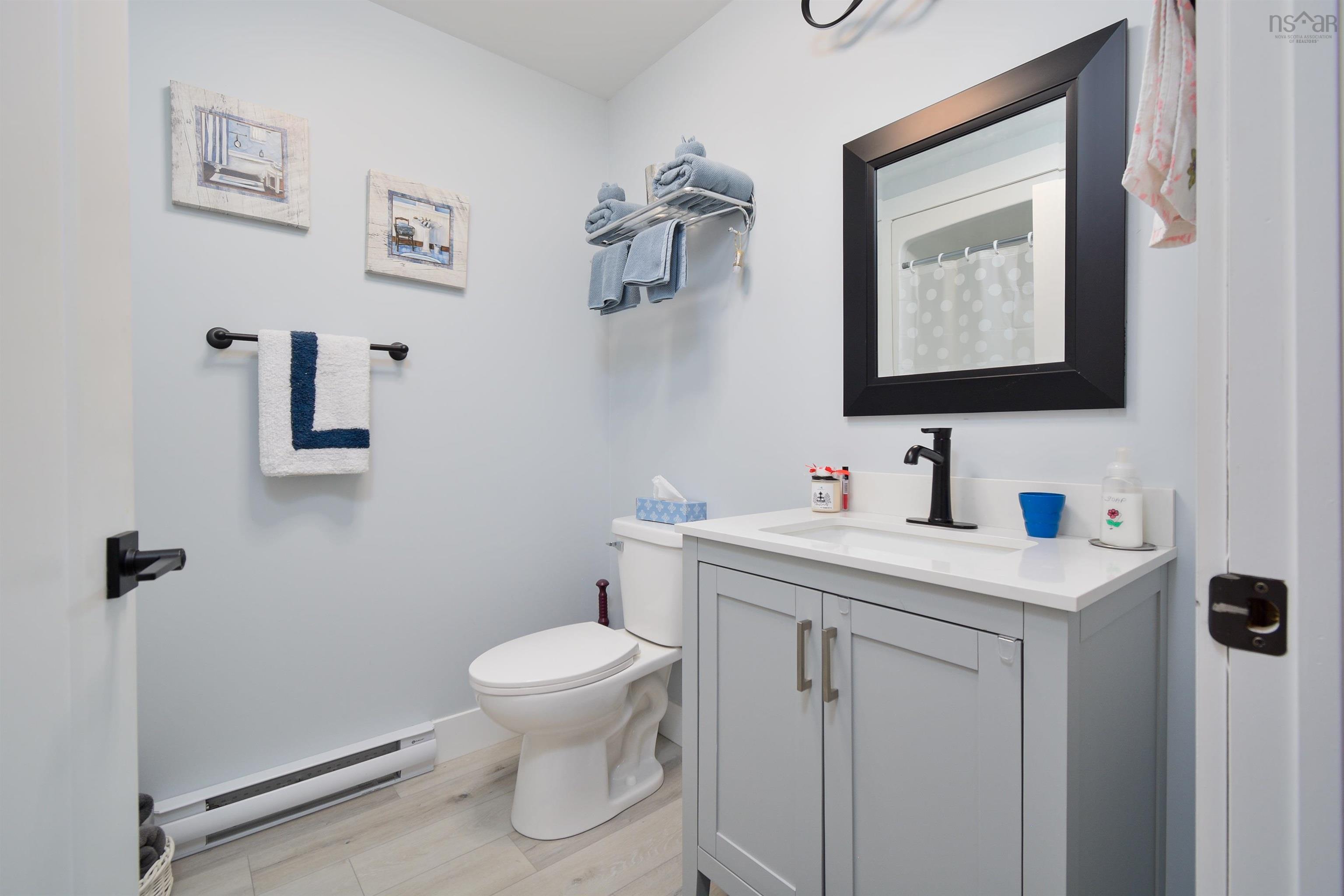 $1,175,000.00: 1-6 Daisy Lane    Baddeck, Baddeck