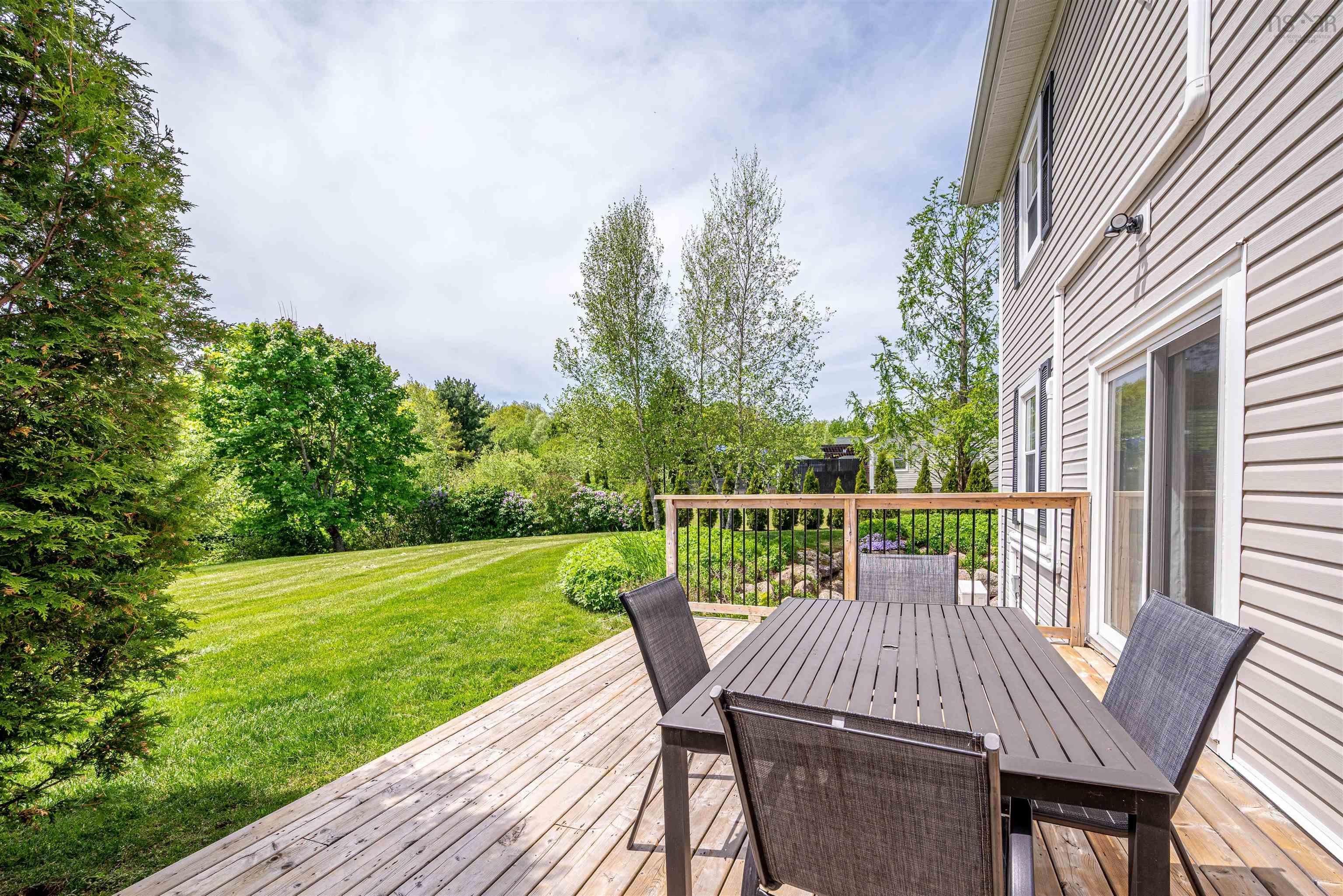 $819,900.00: 6 Cooperage Lane, Port Williams